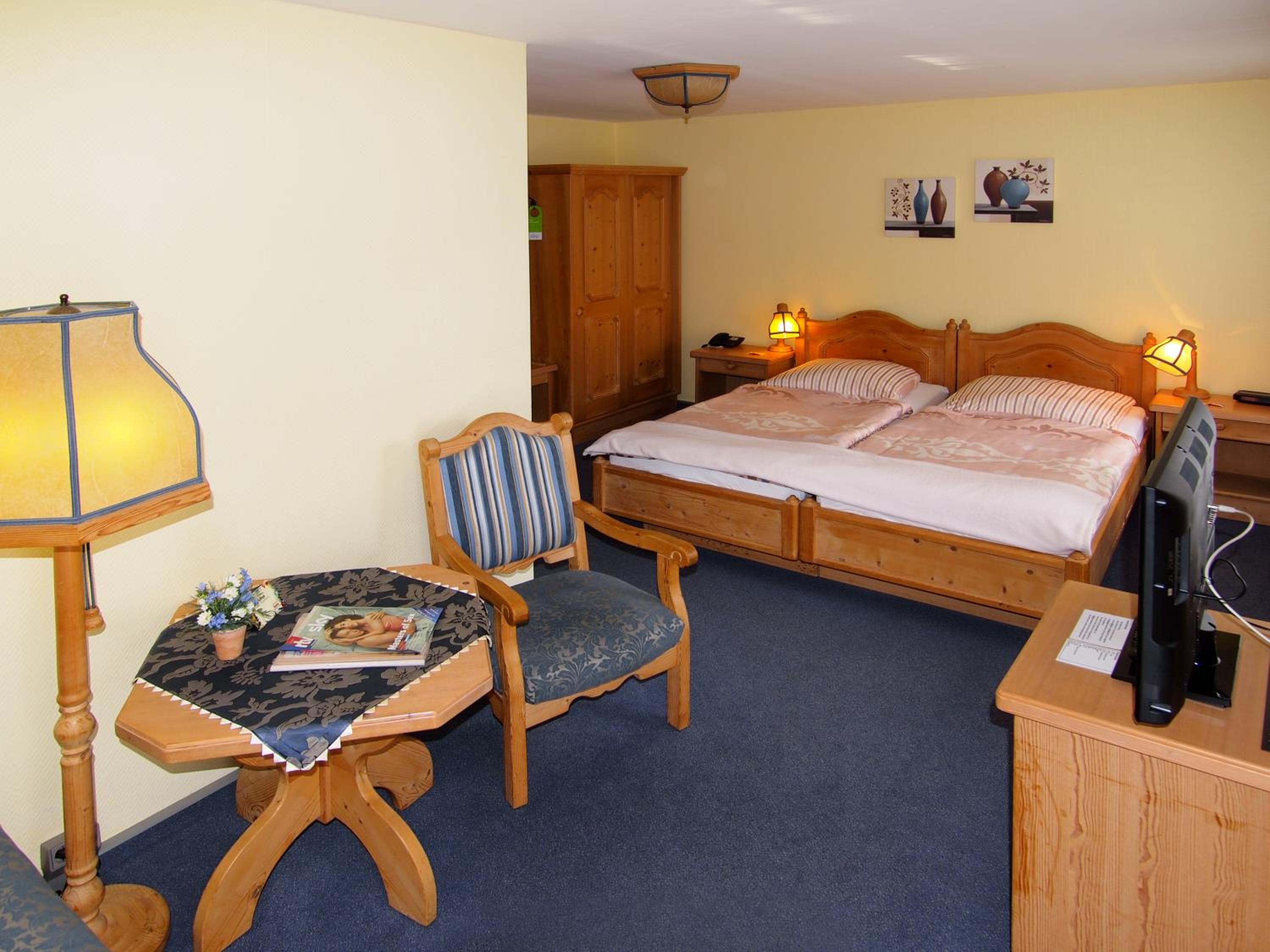 Standard Double Room - Photo 3
