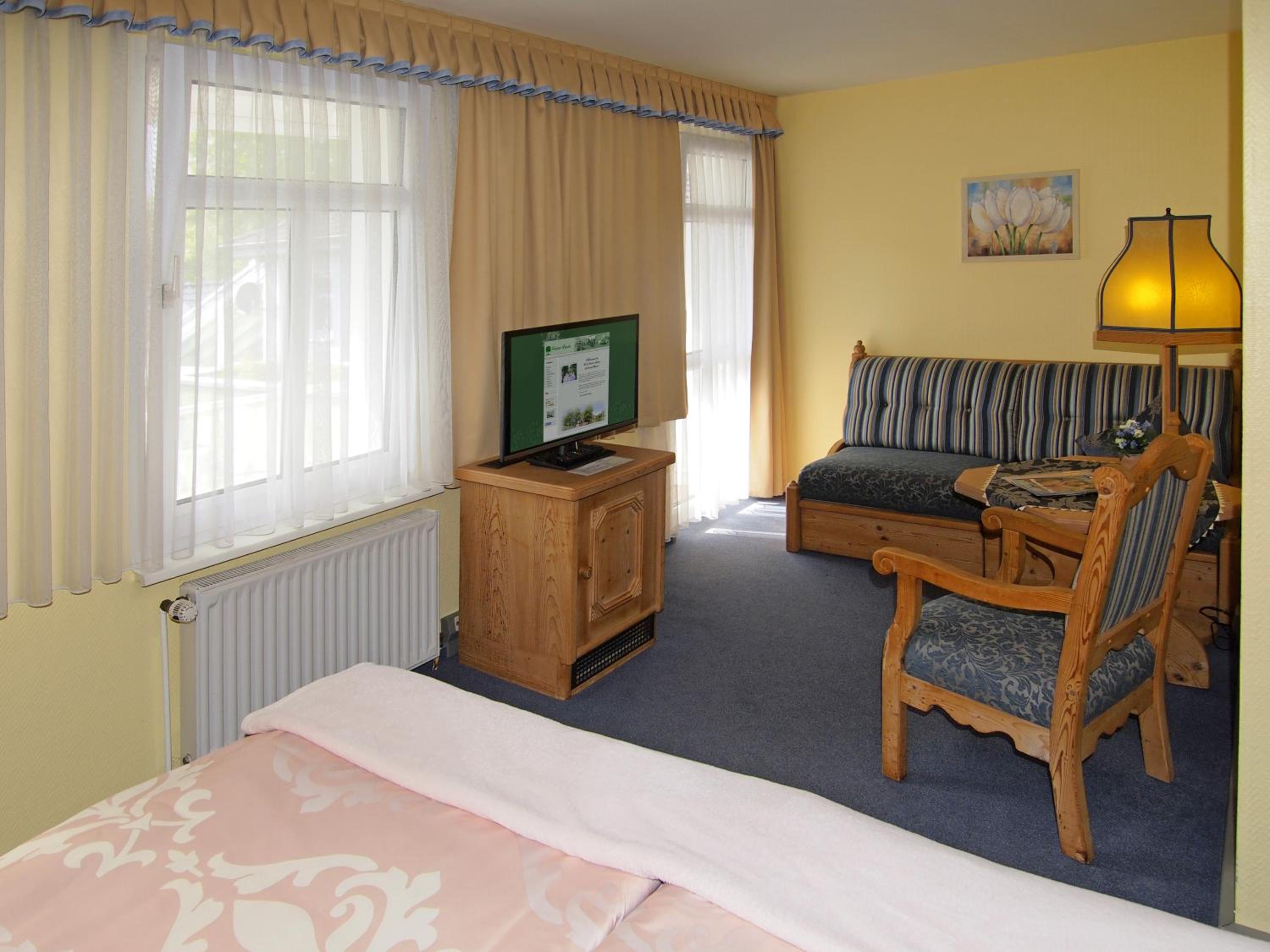 Standard Double Room - Photo 6