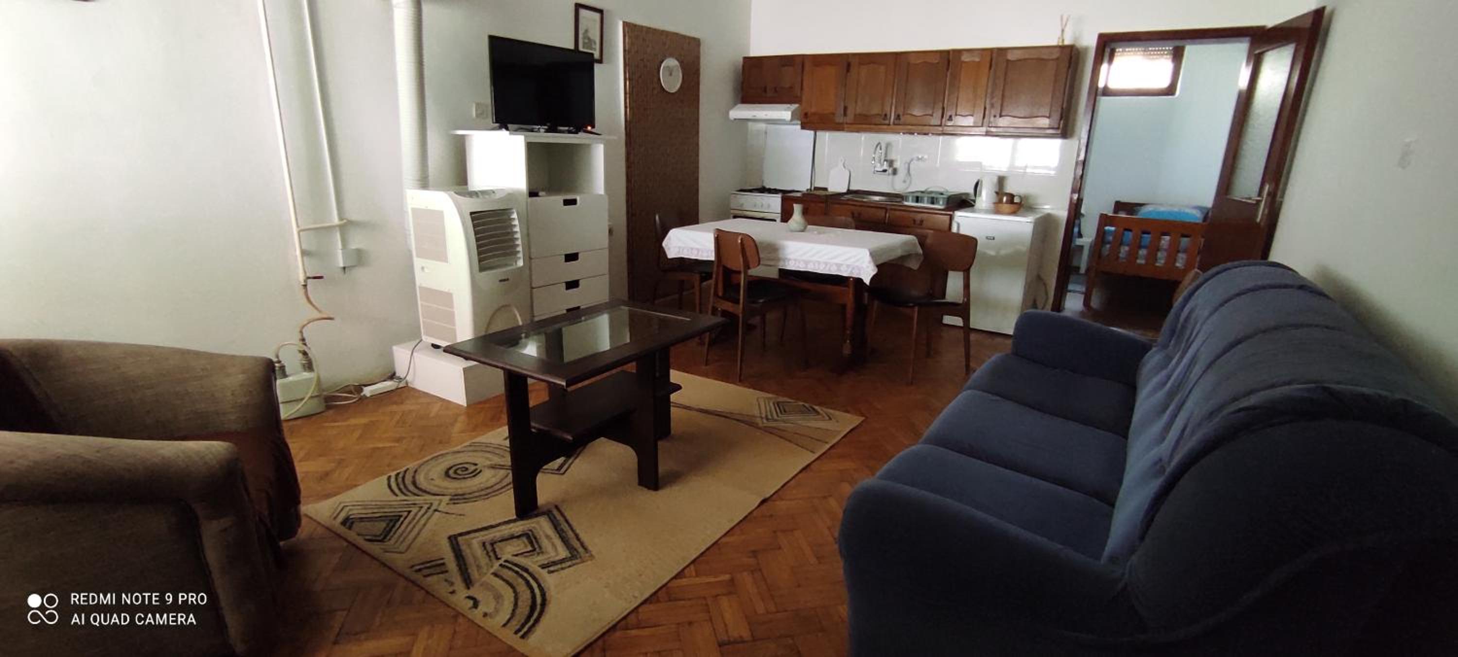One-Bedroom Apartment photo 3