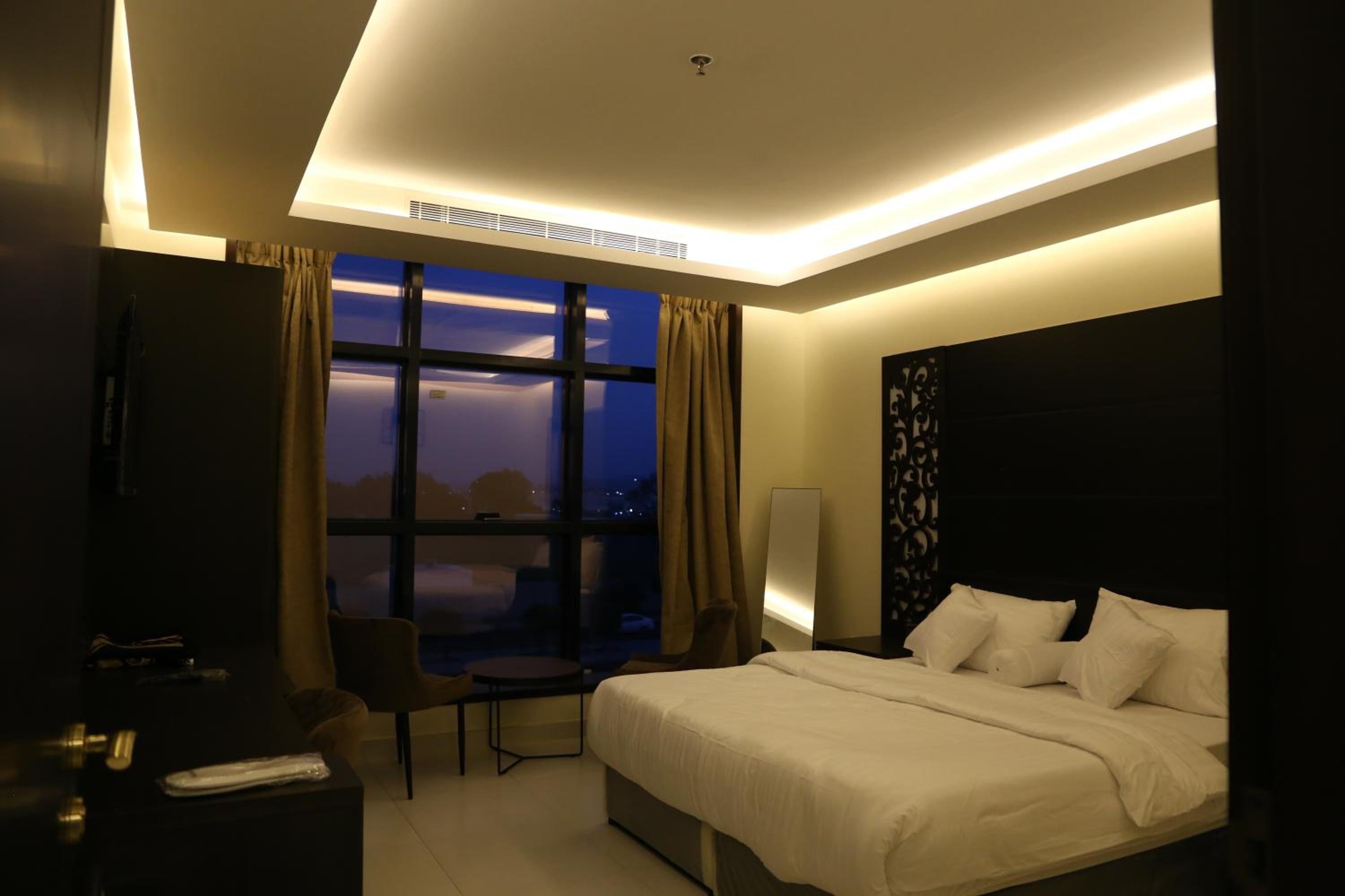 Suite with Terrace photo 2
