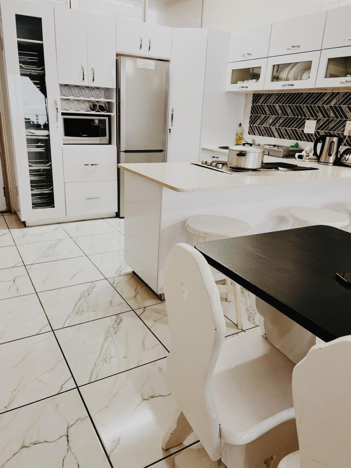 Two-Bedroom Apartment - Photo 18