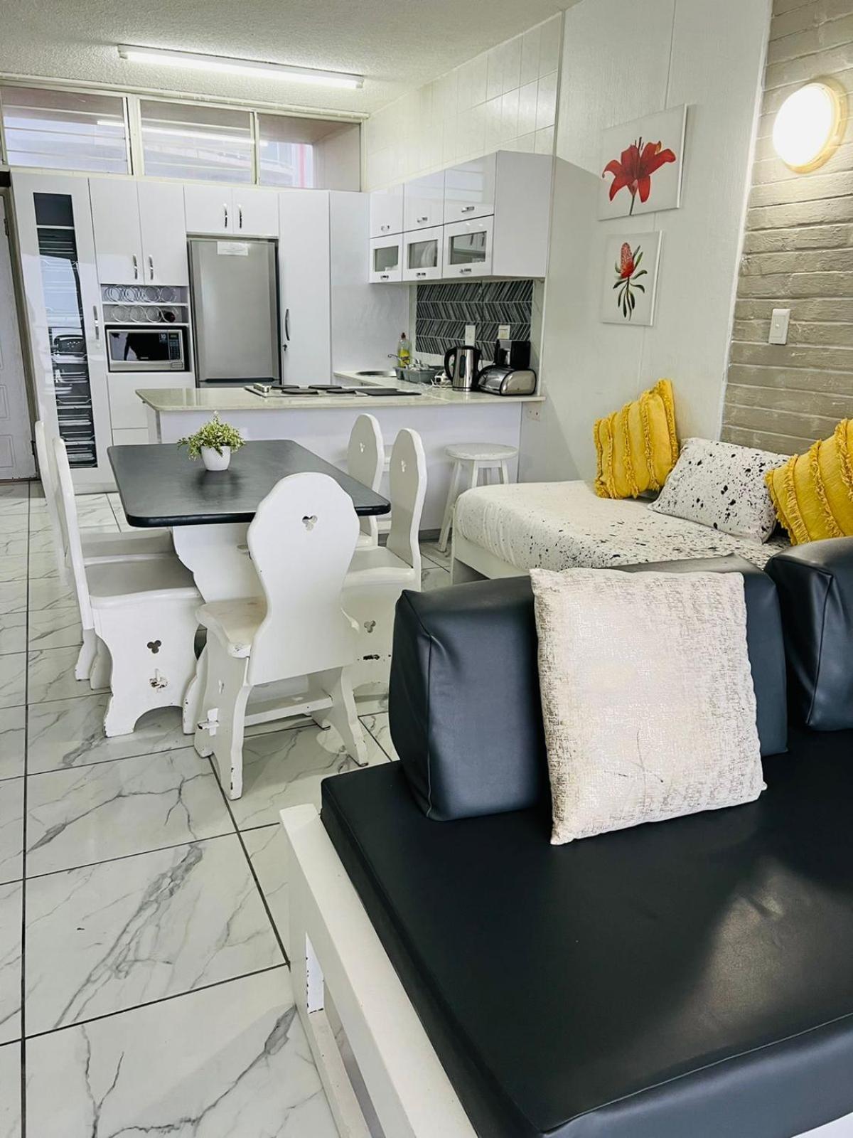 Two-Bedroom Apartment - Photo 8
