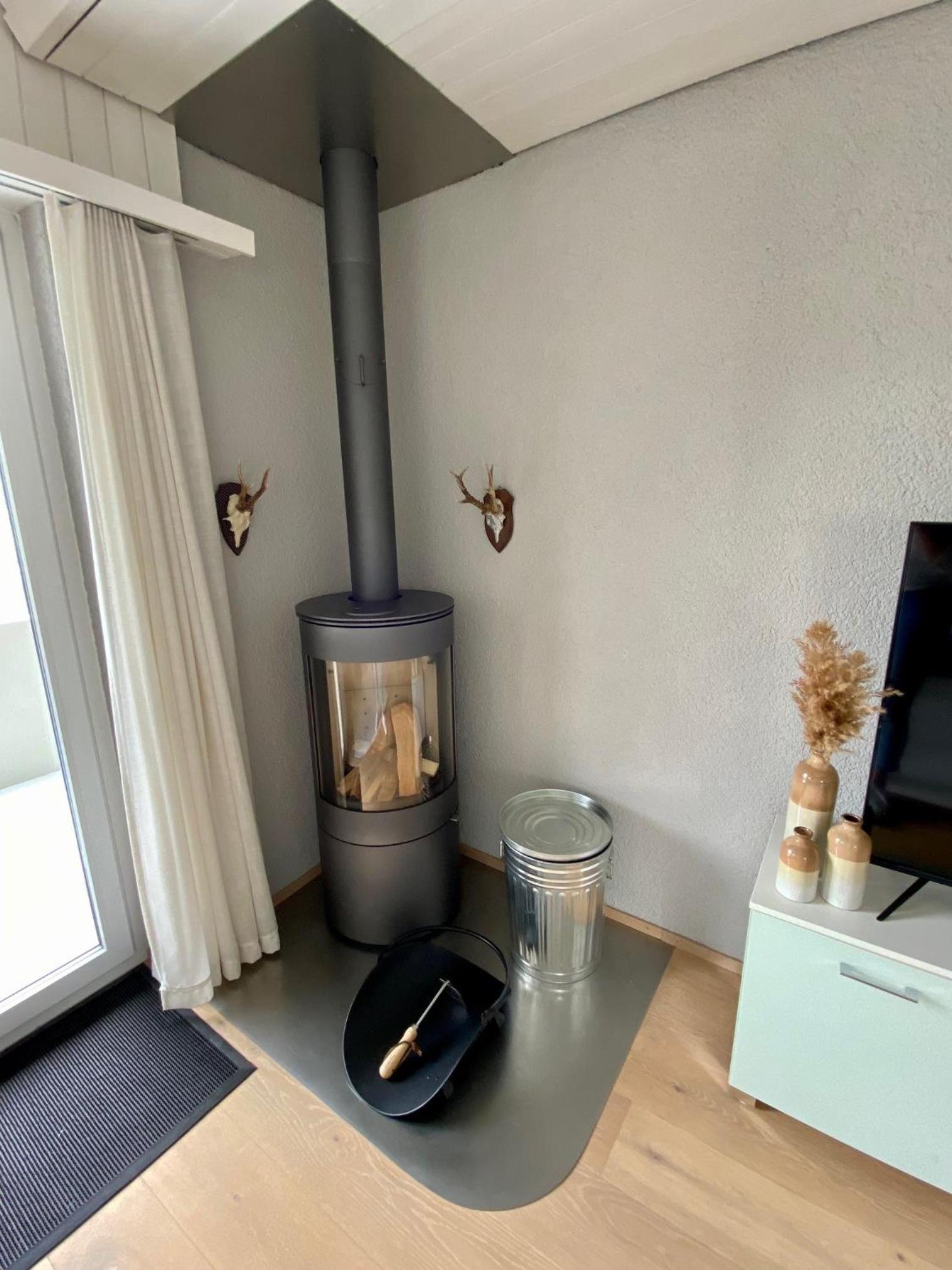 Apartment with Lake View photo 3