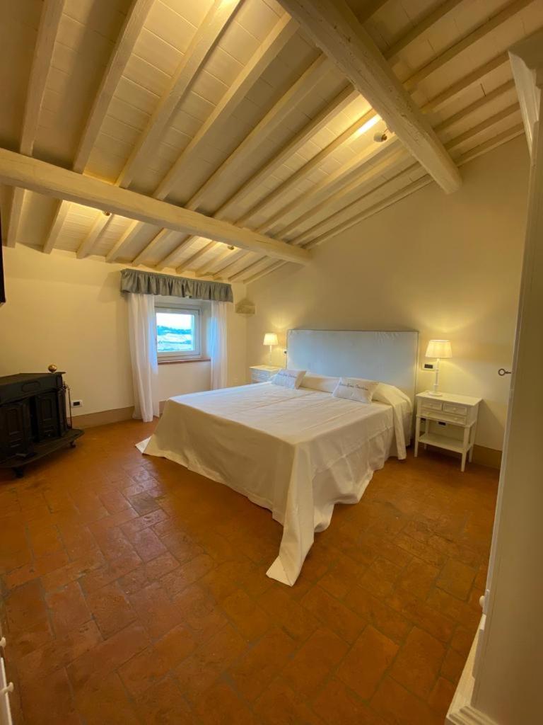 Large Double Room photo 1