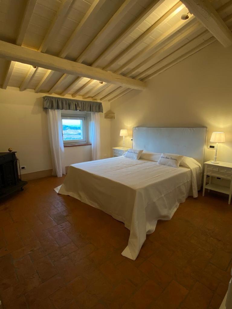 Large Double Room photo 3