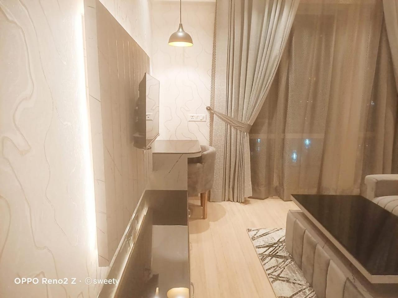 Deluxe Suite - Photo 12