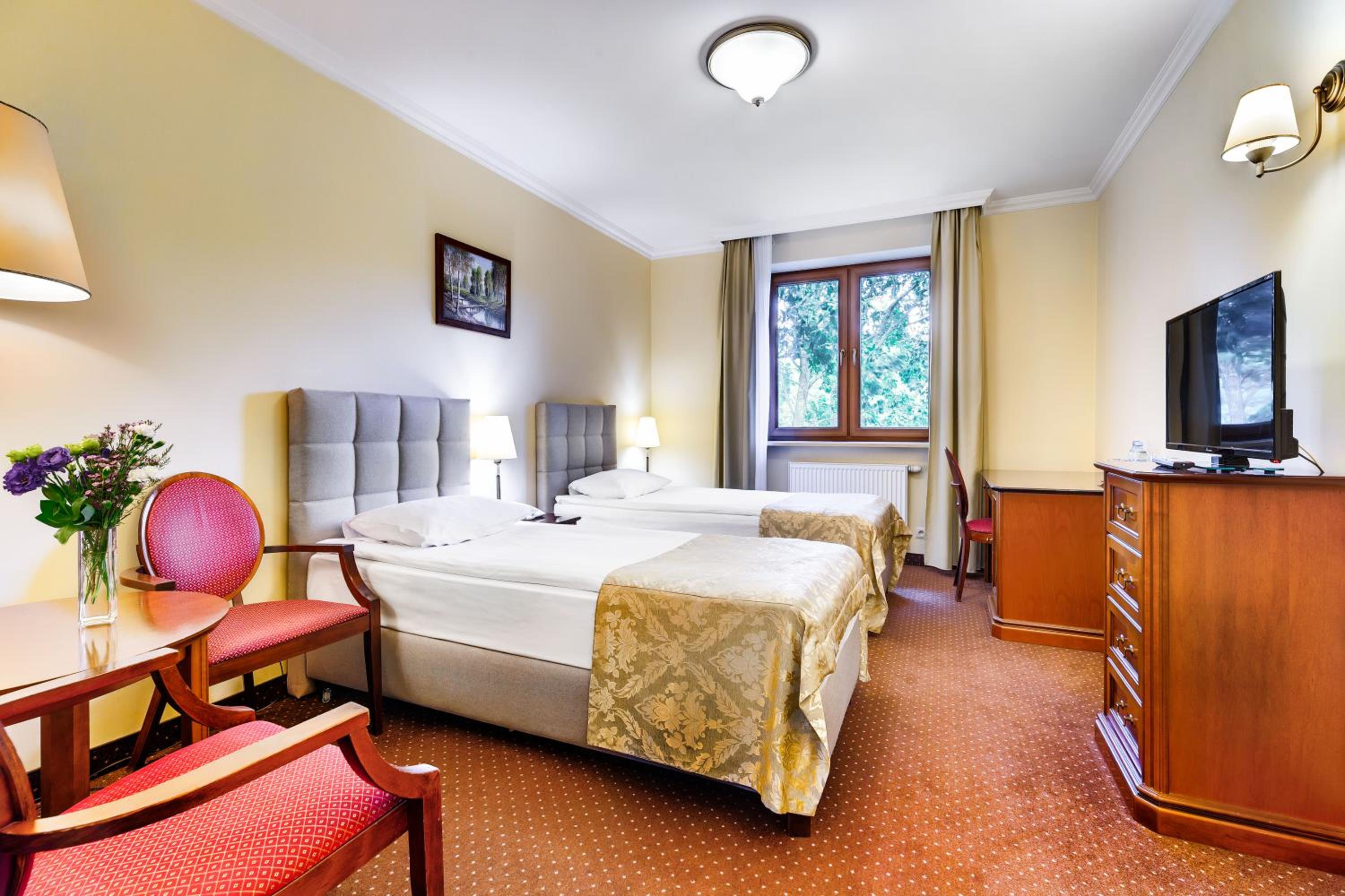 Twin Room - Photo 1