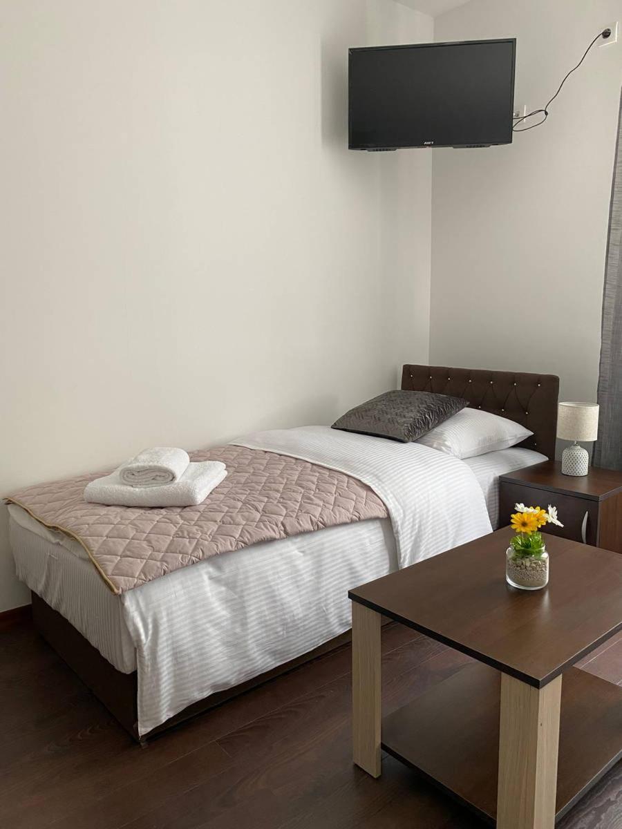 Quadruple Room with Private Bathroom photo 1