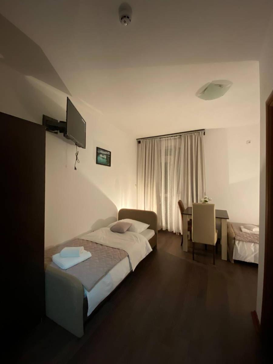 Triple Room with Terrace photo 3