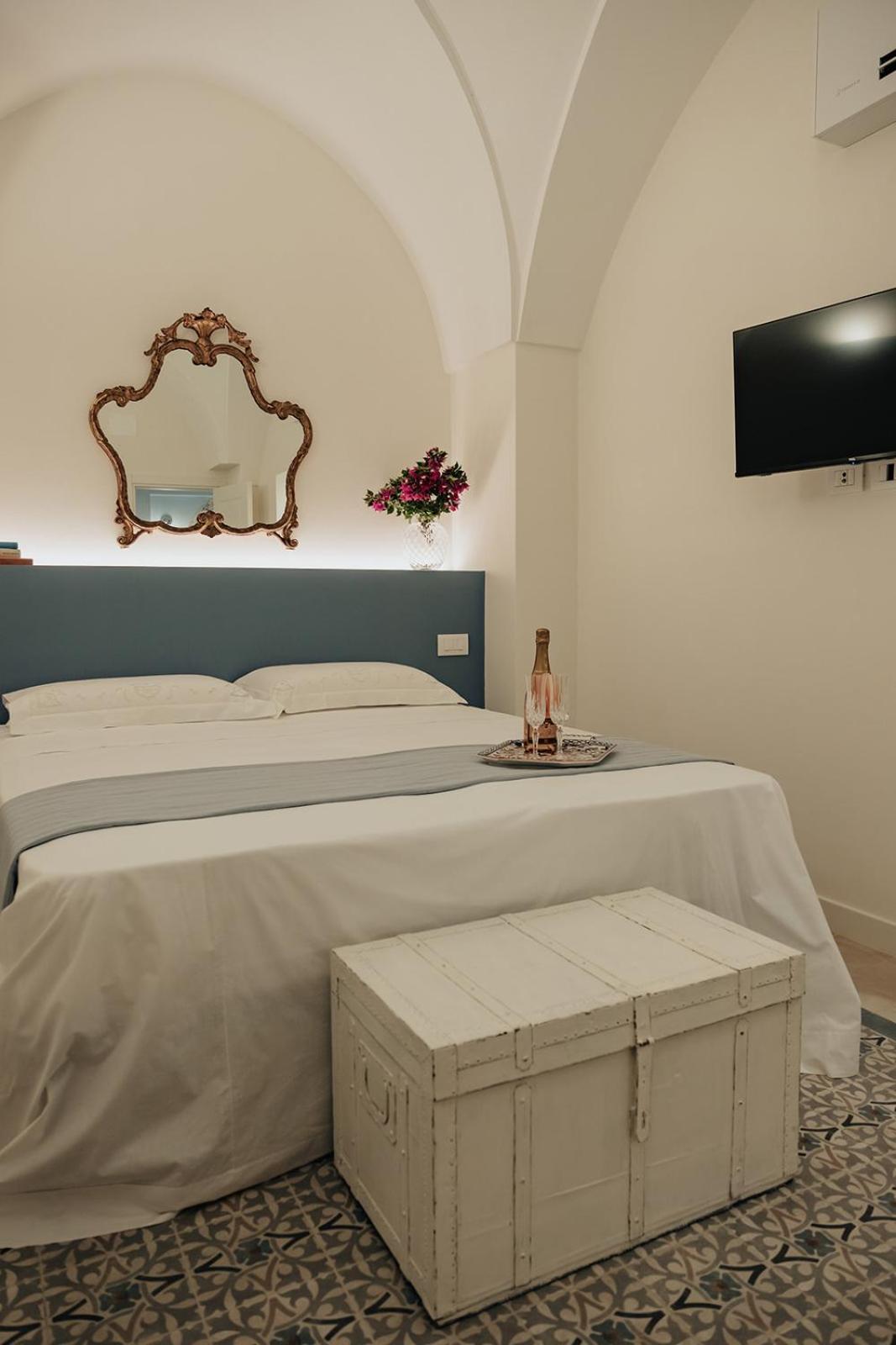 Double or Twin Room photo 3