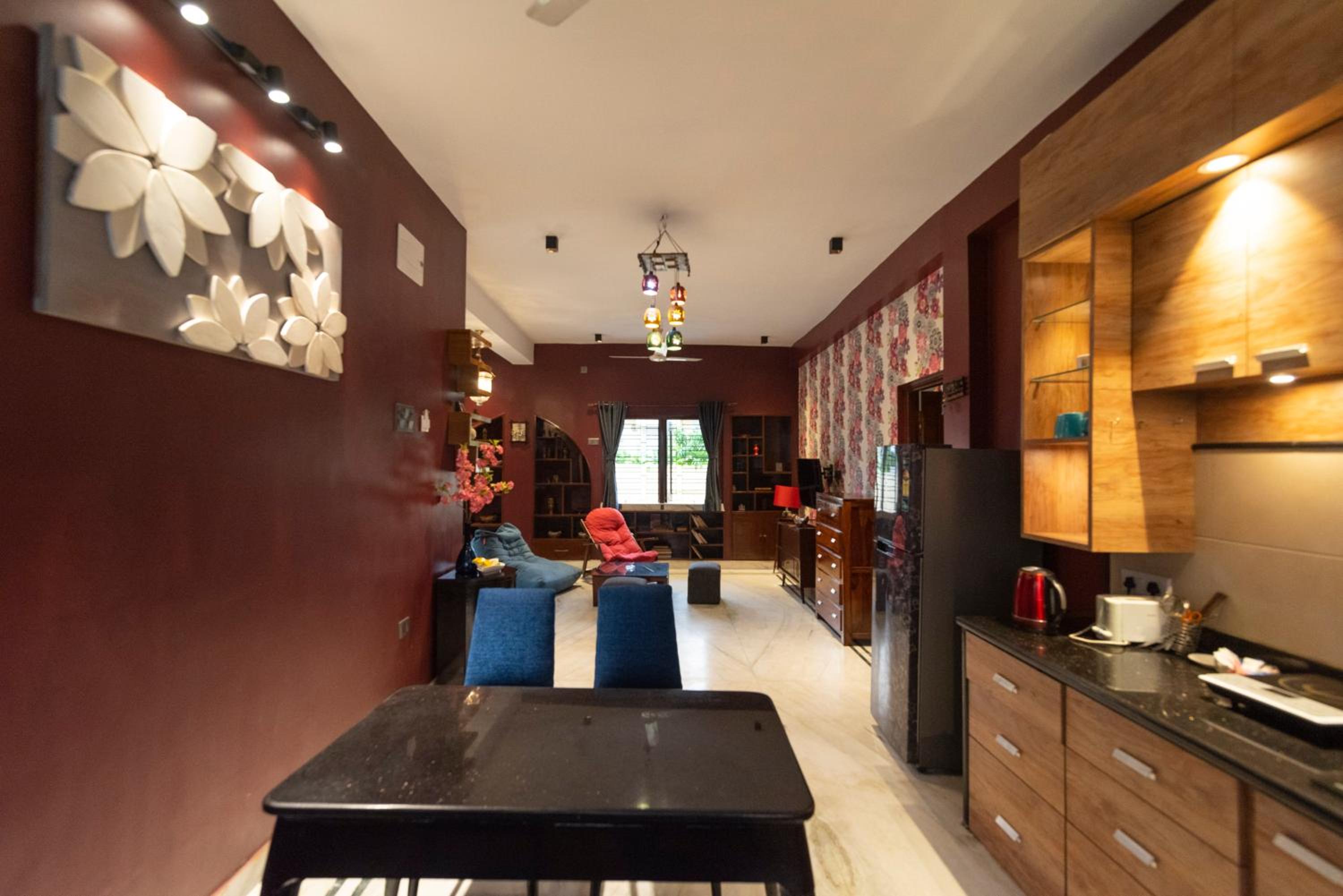 One-Bedroom Apartment - Photo 12