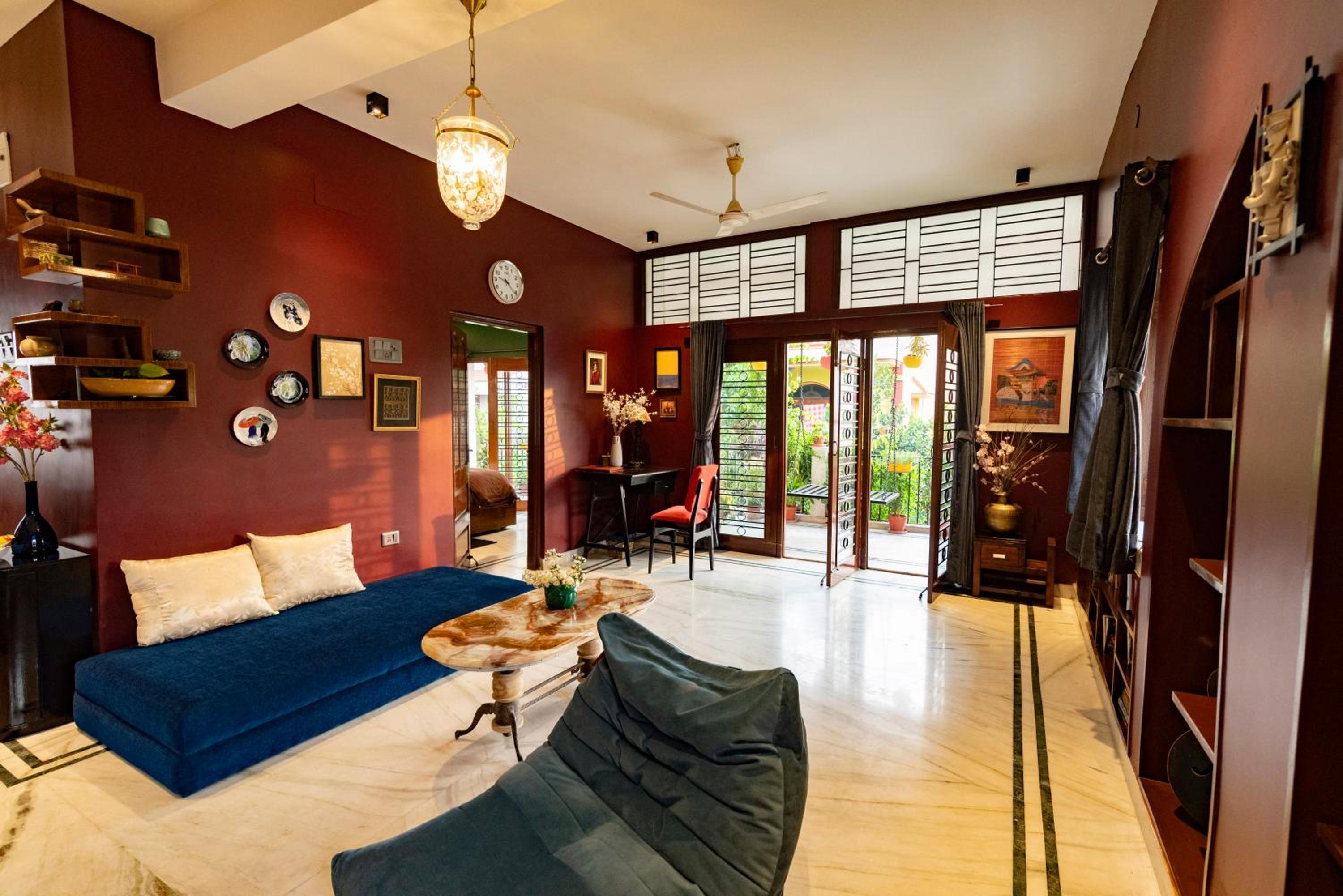 One-Bedroom Apartment - Photo 1