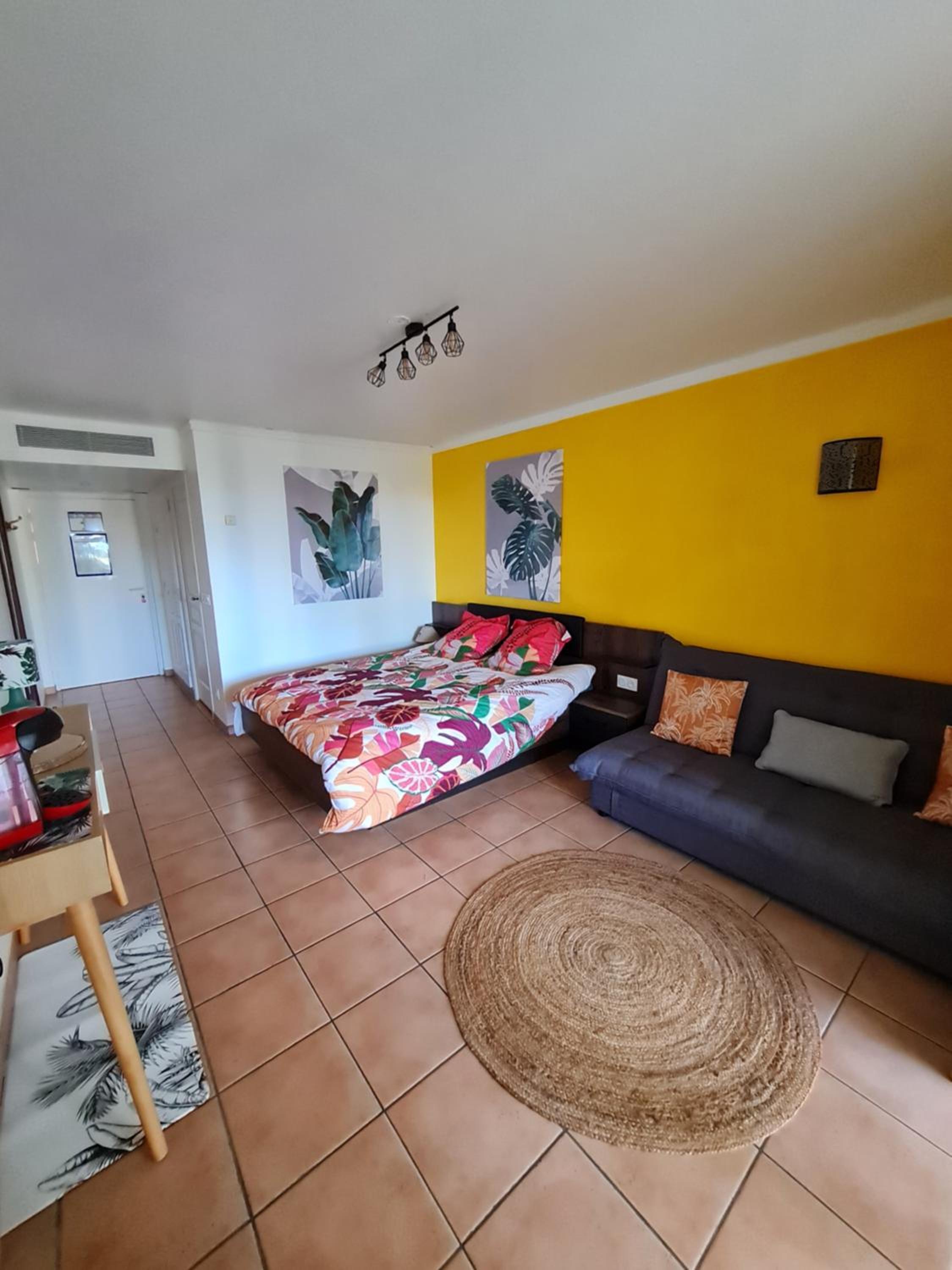 Superior Apartment photo 1