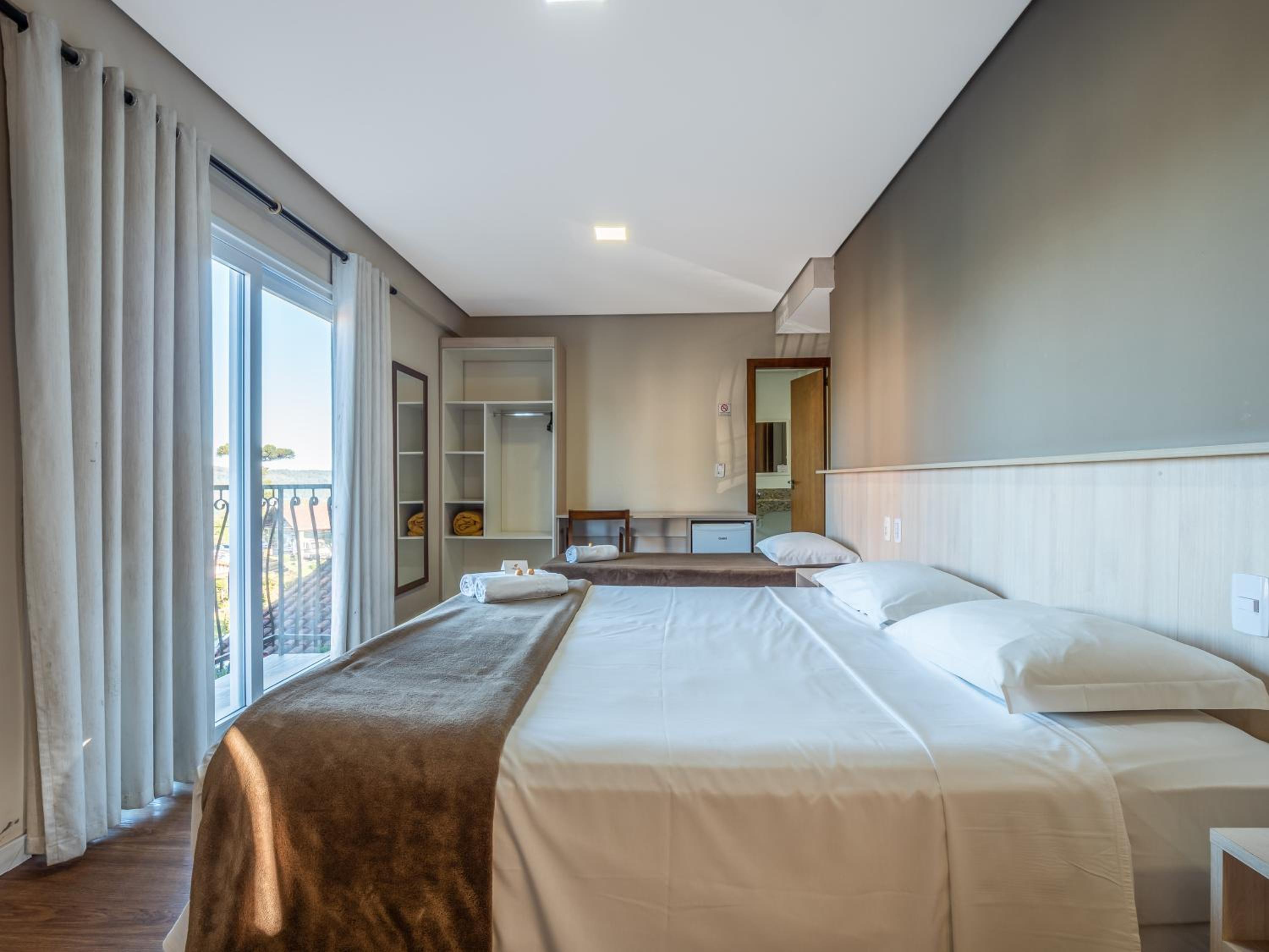 Luxury Triple Room photo 2