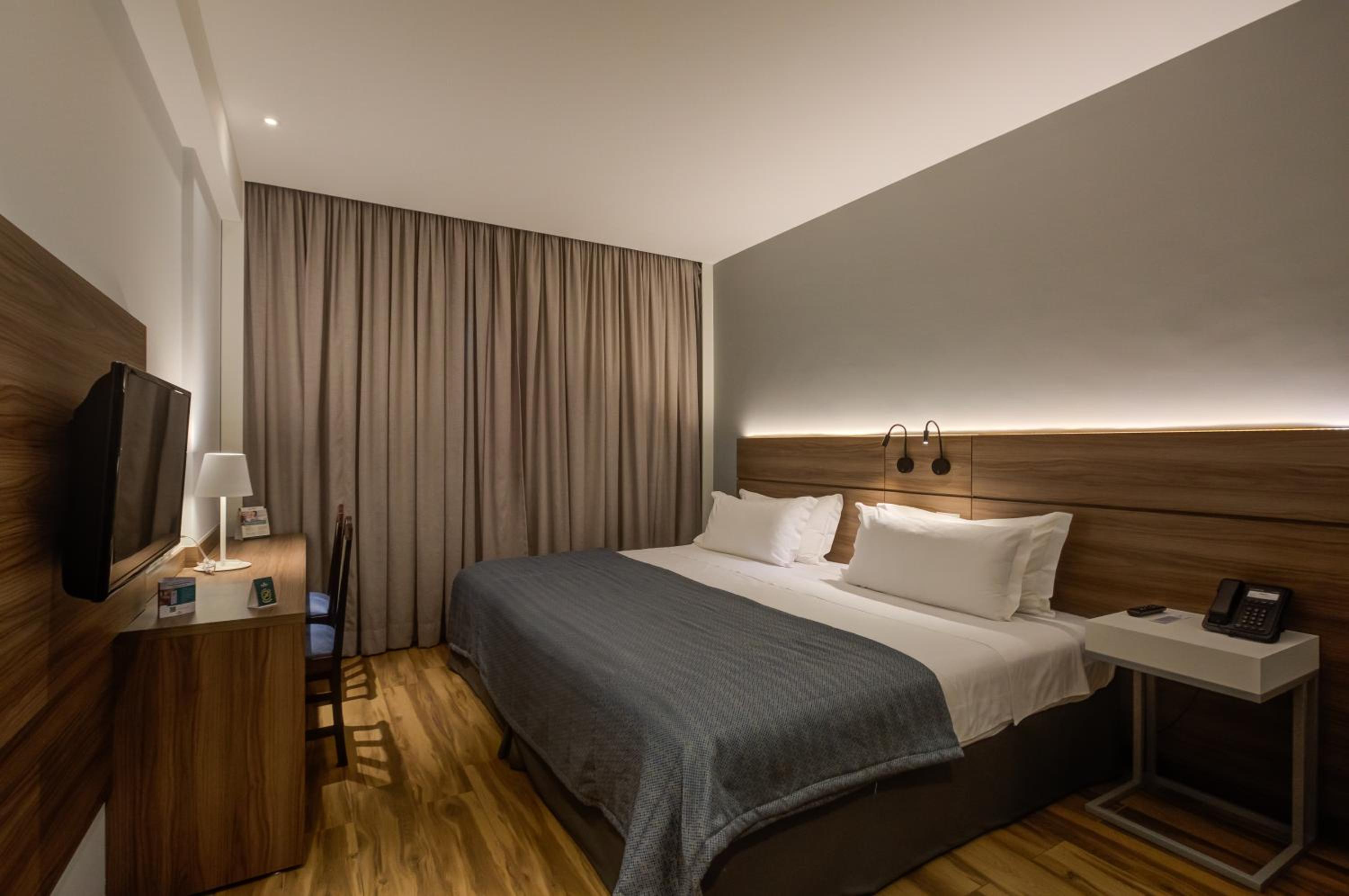Superior Queen Room photo 1