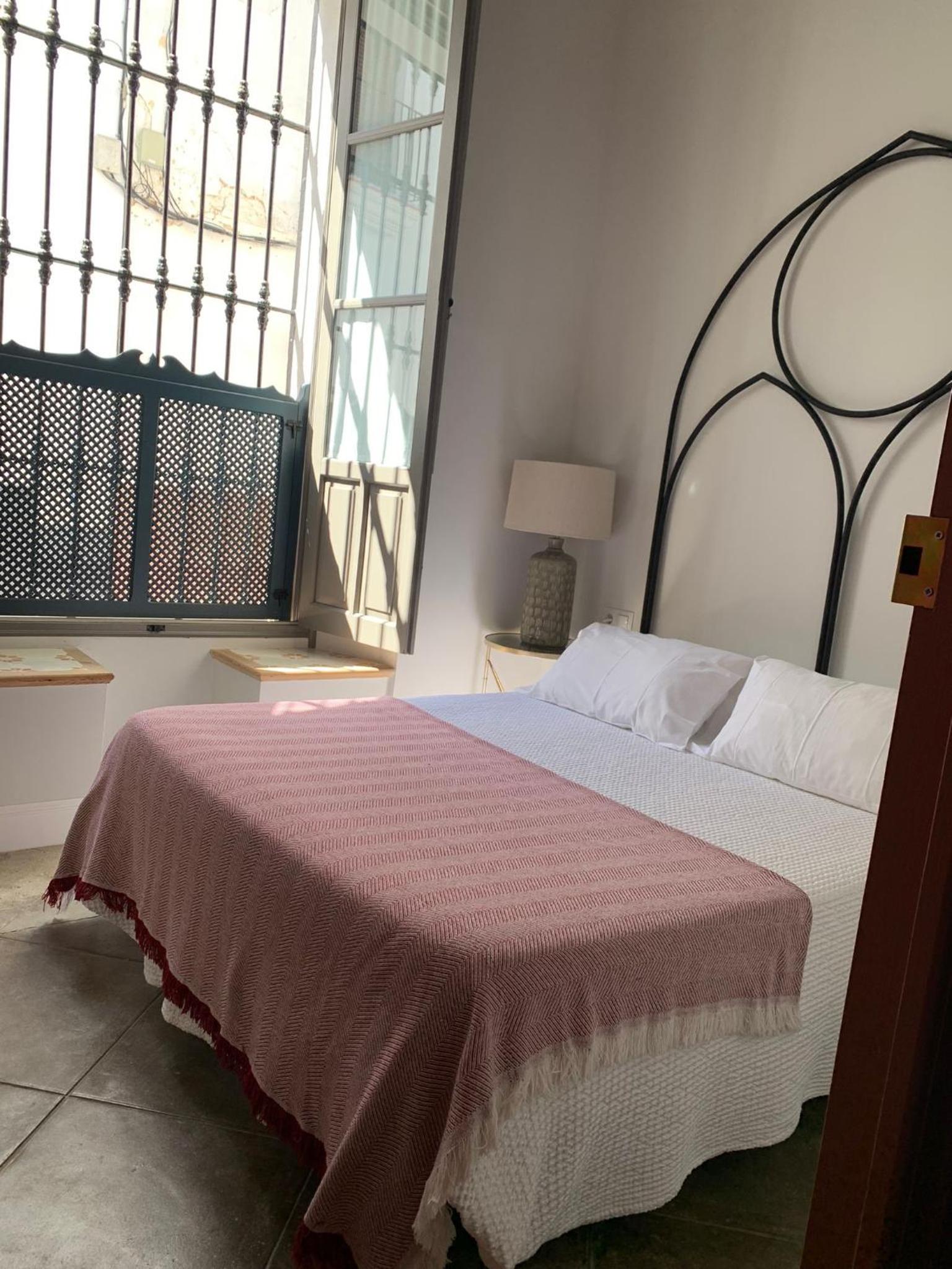 Executive Suite - Photo 4