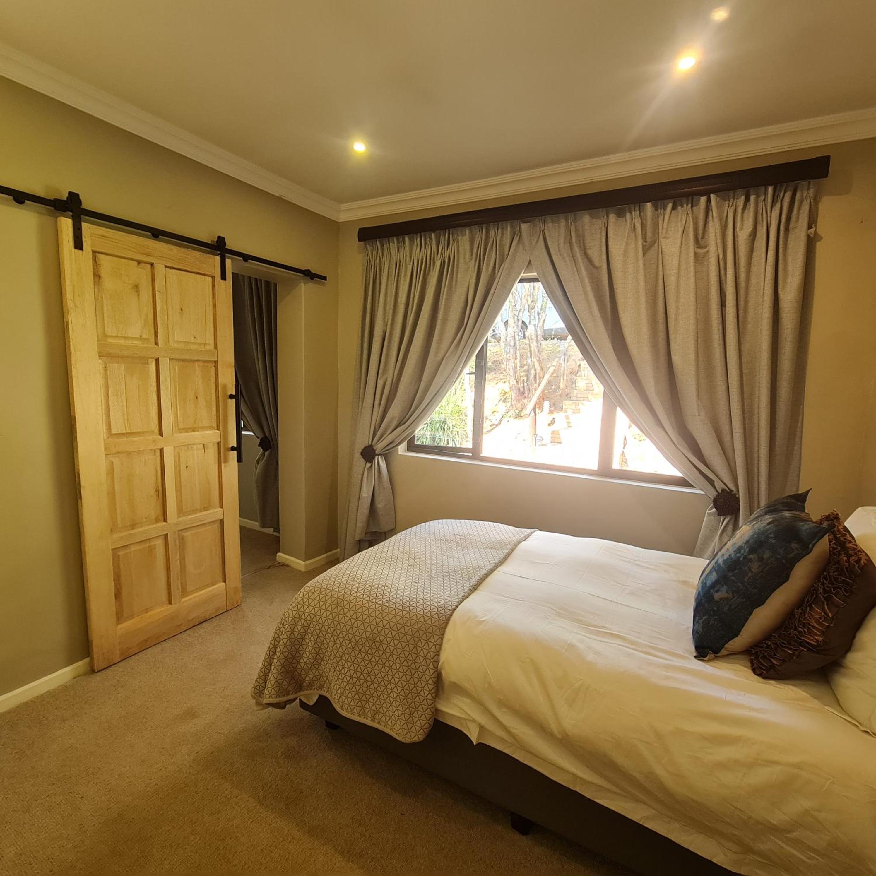 Villa photo 1