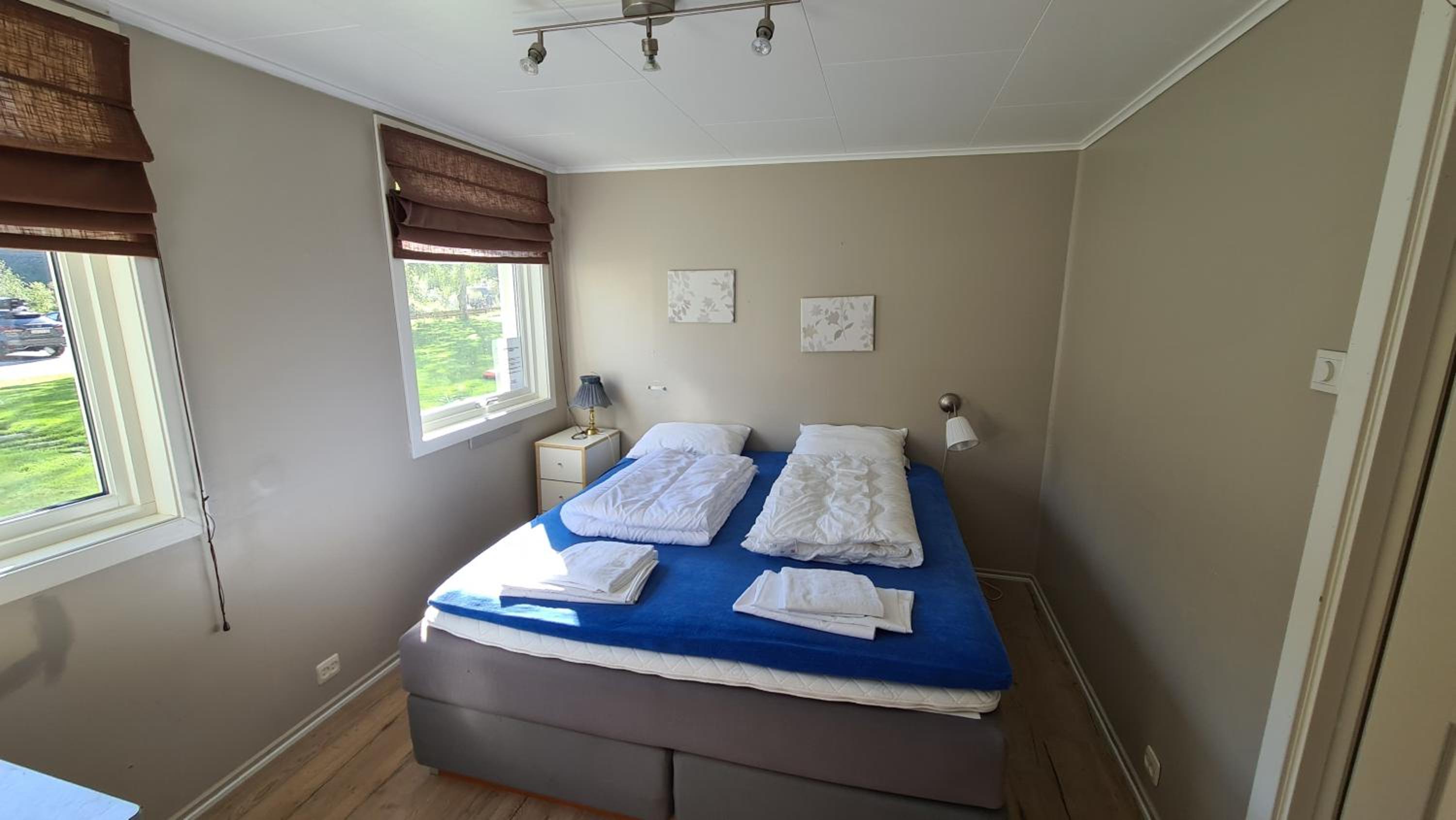Double Room with Shared Bathroom photo 1