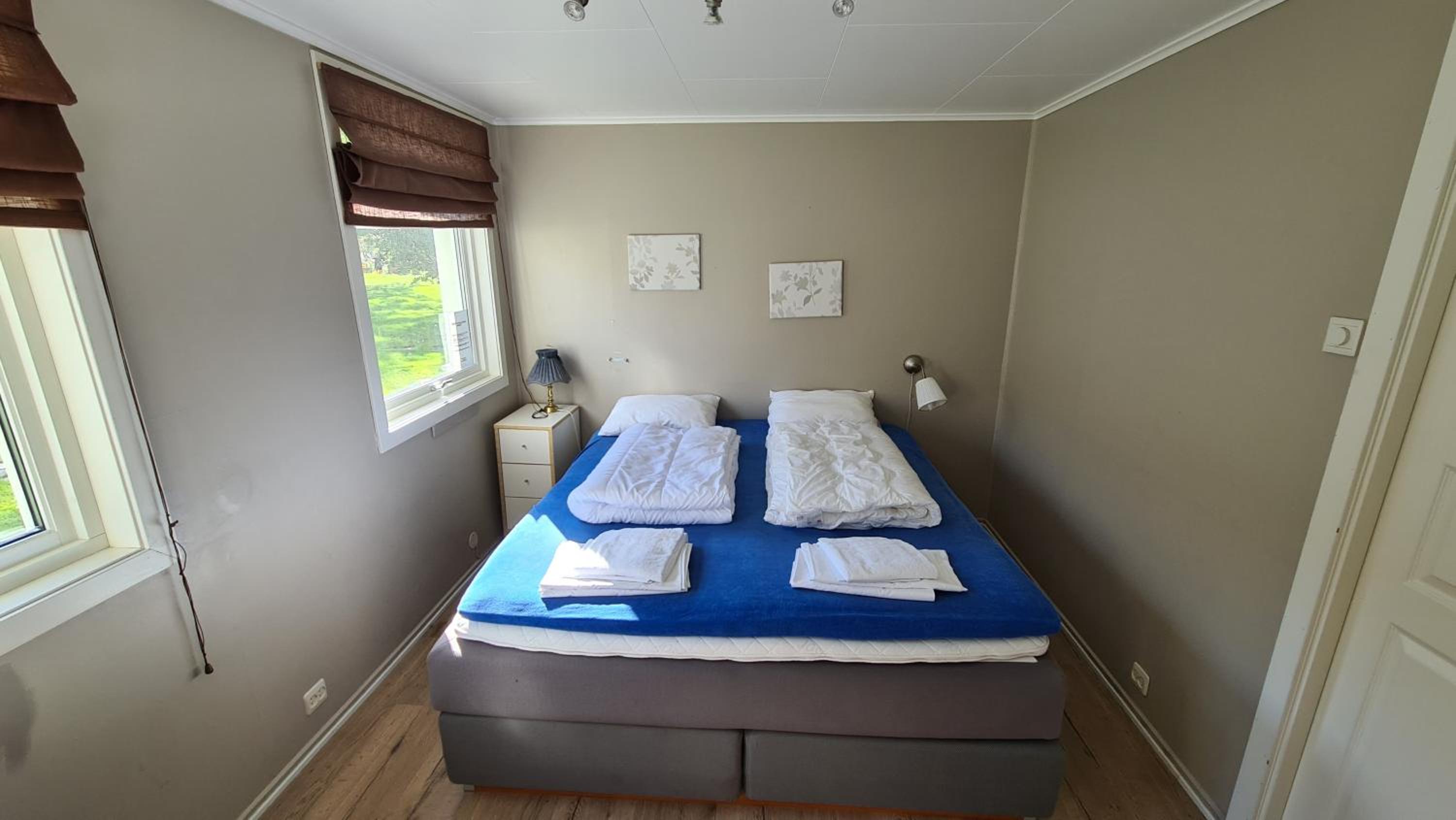 Double Room with Shared Bathroom photo 2