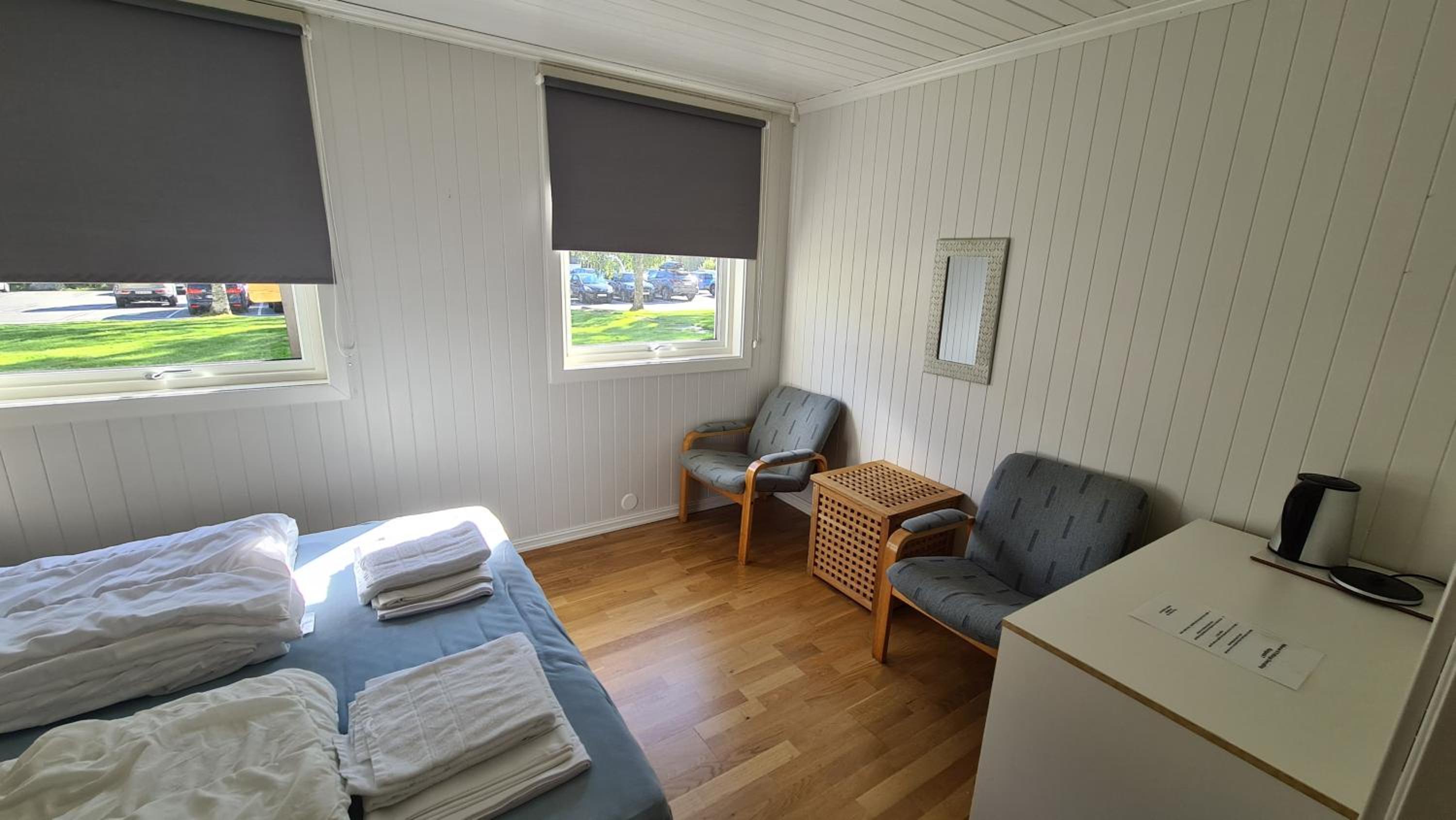 Double Room with Shared Bathroom photo 2