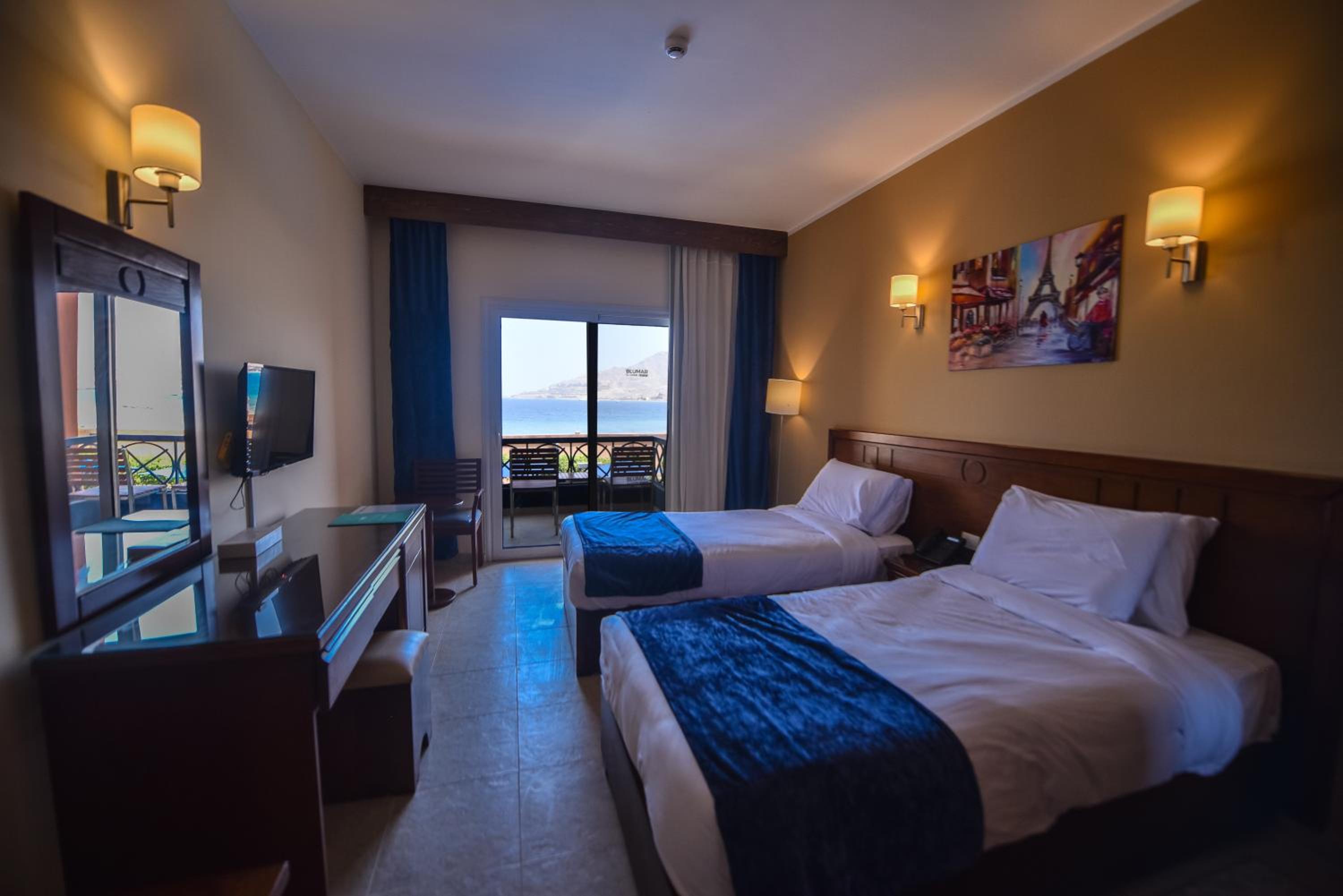 Deluxe Double or Twin Room with Sea View - Photo 1