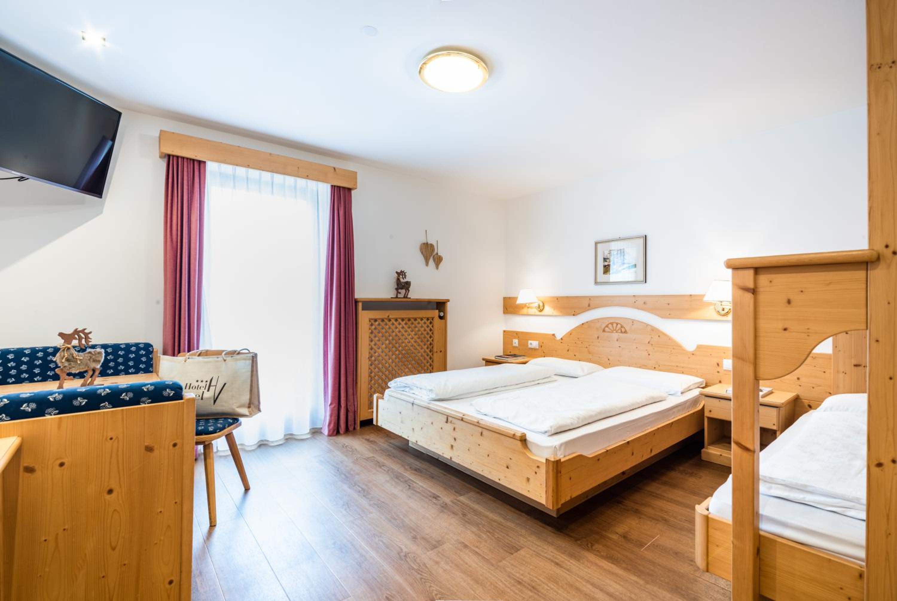 Economy Double Room - Non Smoking - Photo 2