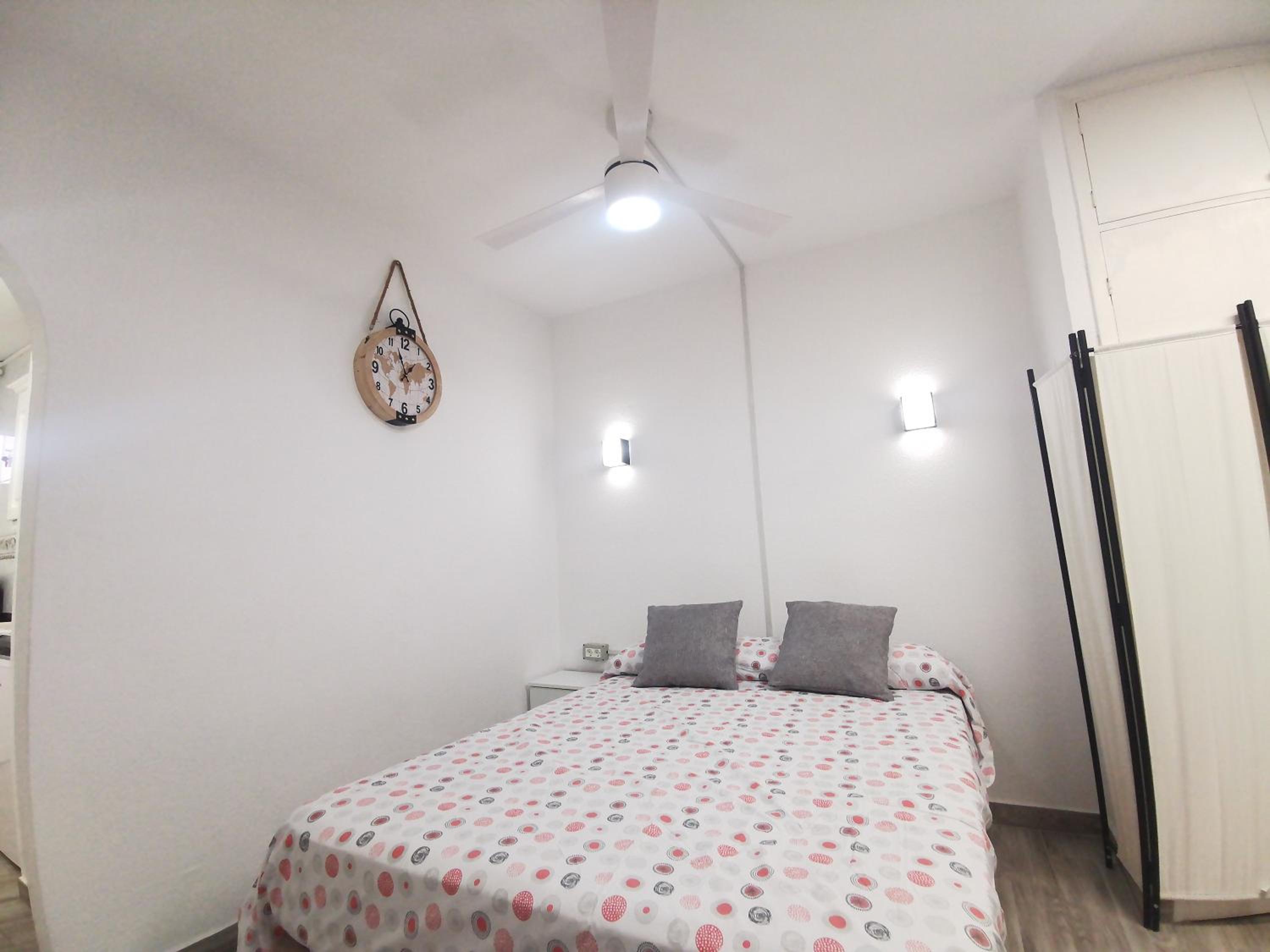 One-Bedroom Apartment - Photo 25
