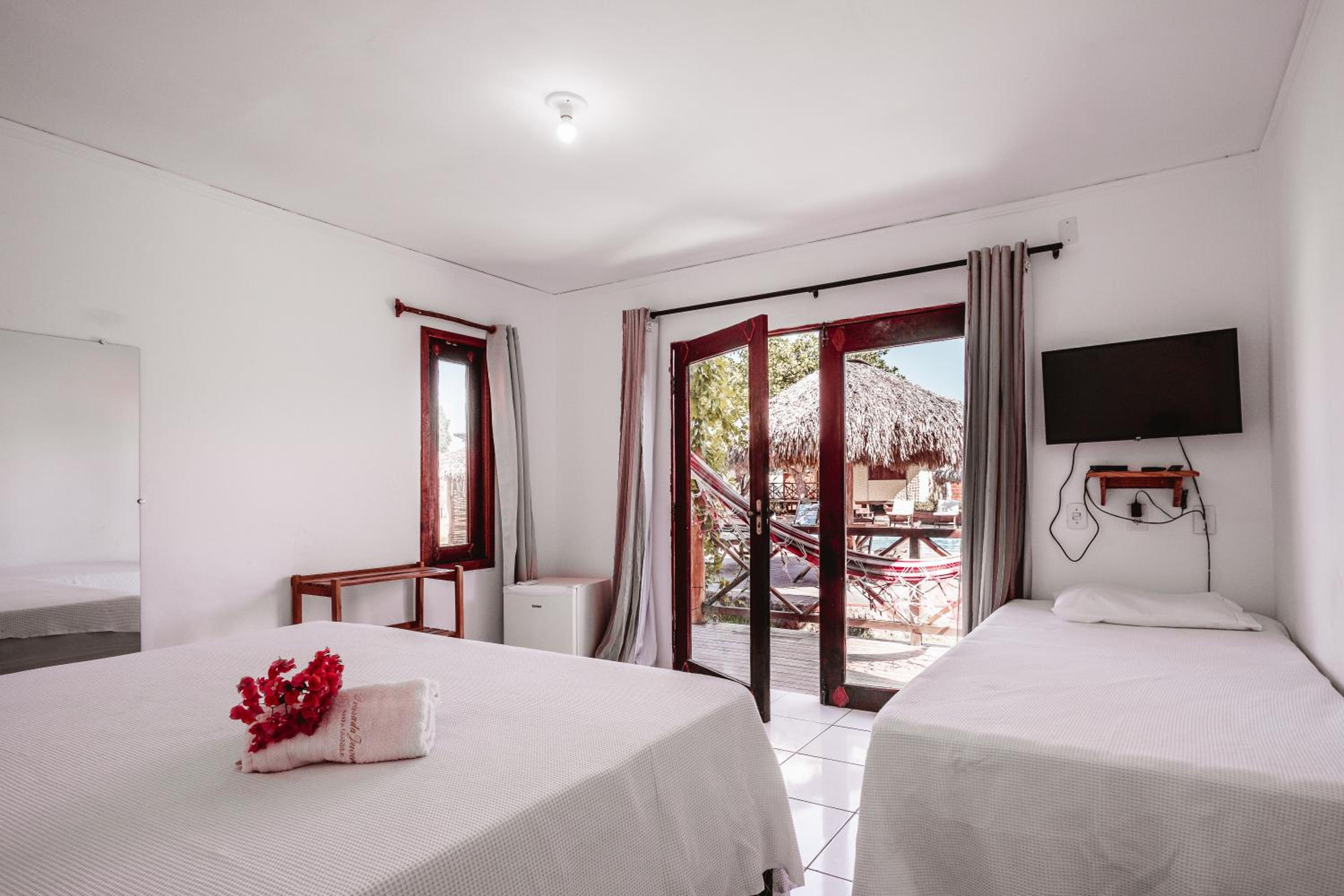 Deluxe Quadruple Room - Photo 3