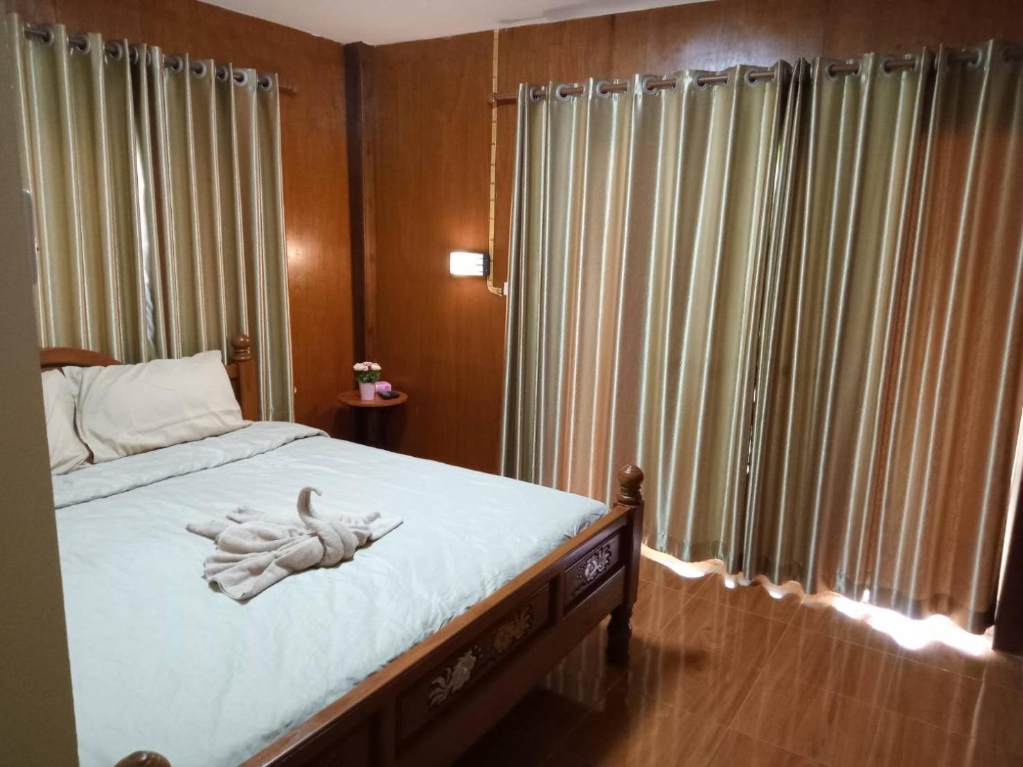 Double Room with Mountain View - Photo 9
