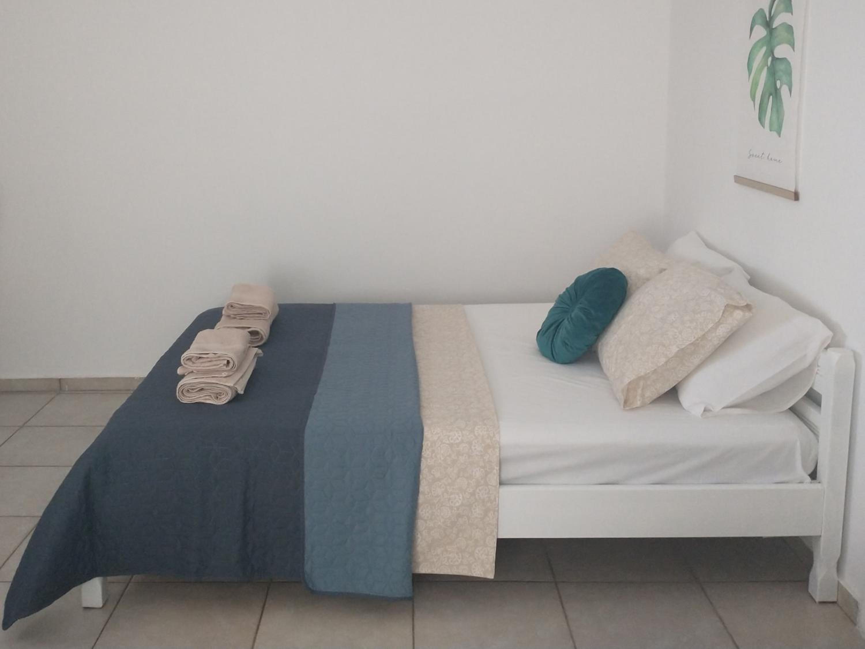 Economy Double Room photo 1