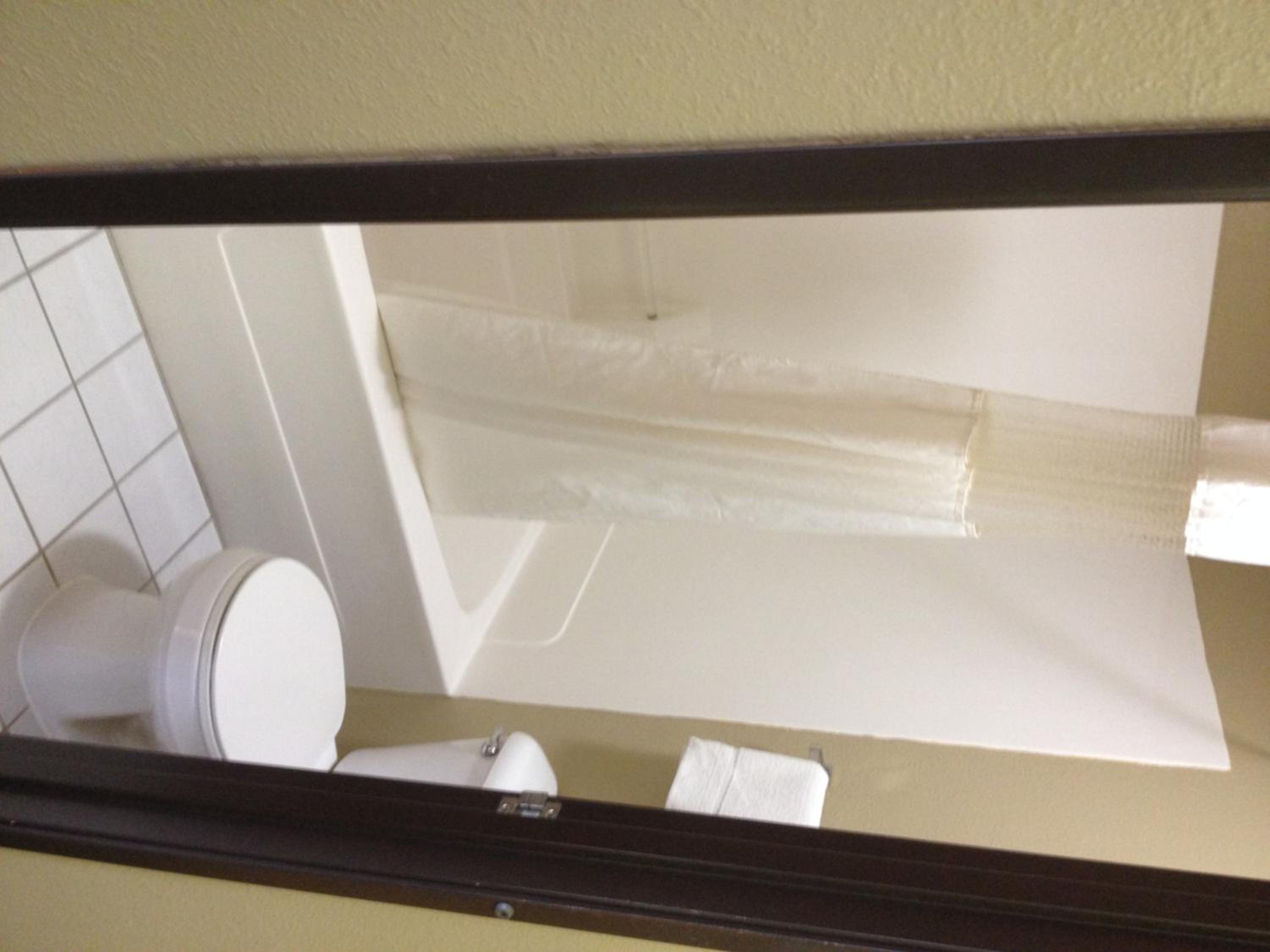King Room - Non-Smoking - Photo 4