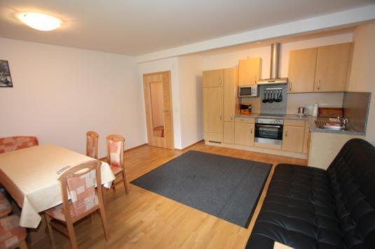 Apartment with Mountain View (5 Adults) photo 2