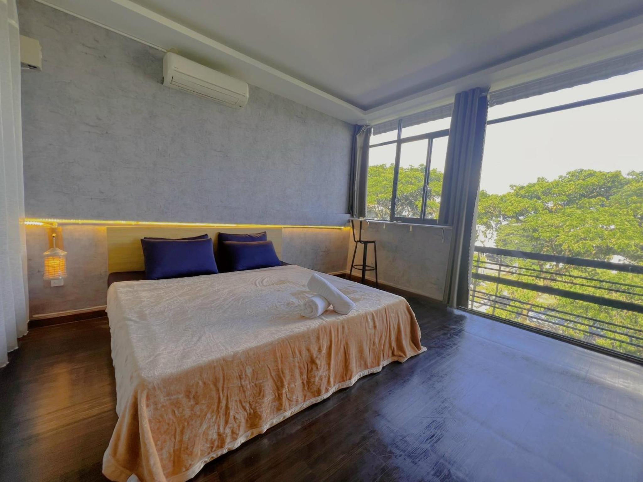 Deluxe Double Room With Balcony
