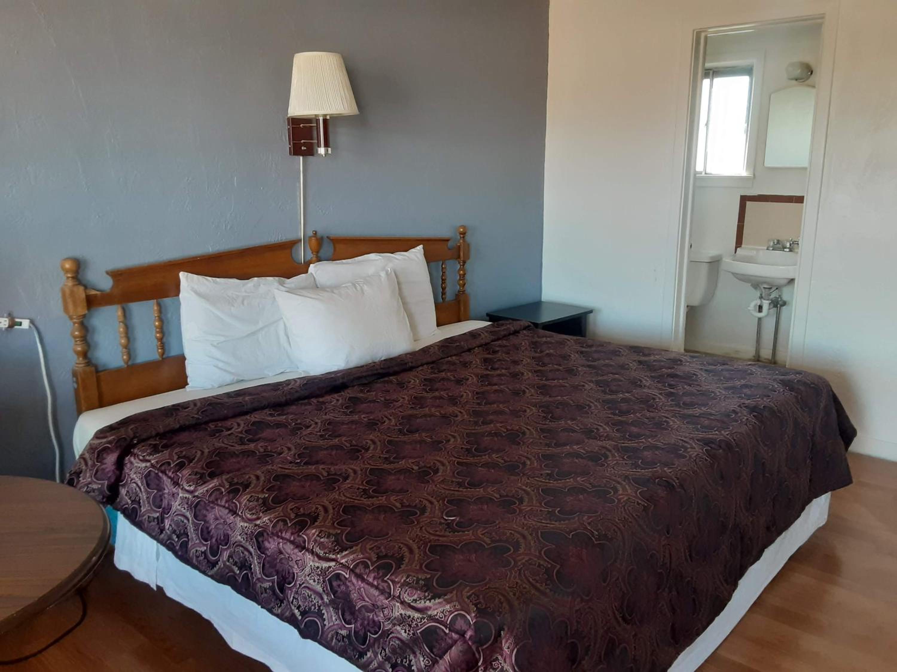 Superior King Room - Photo 6