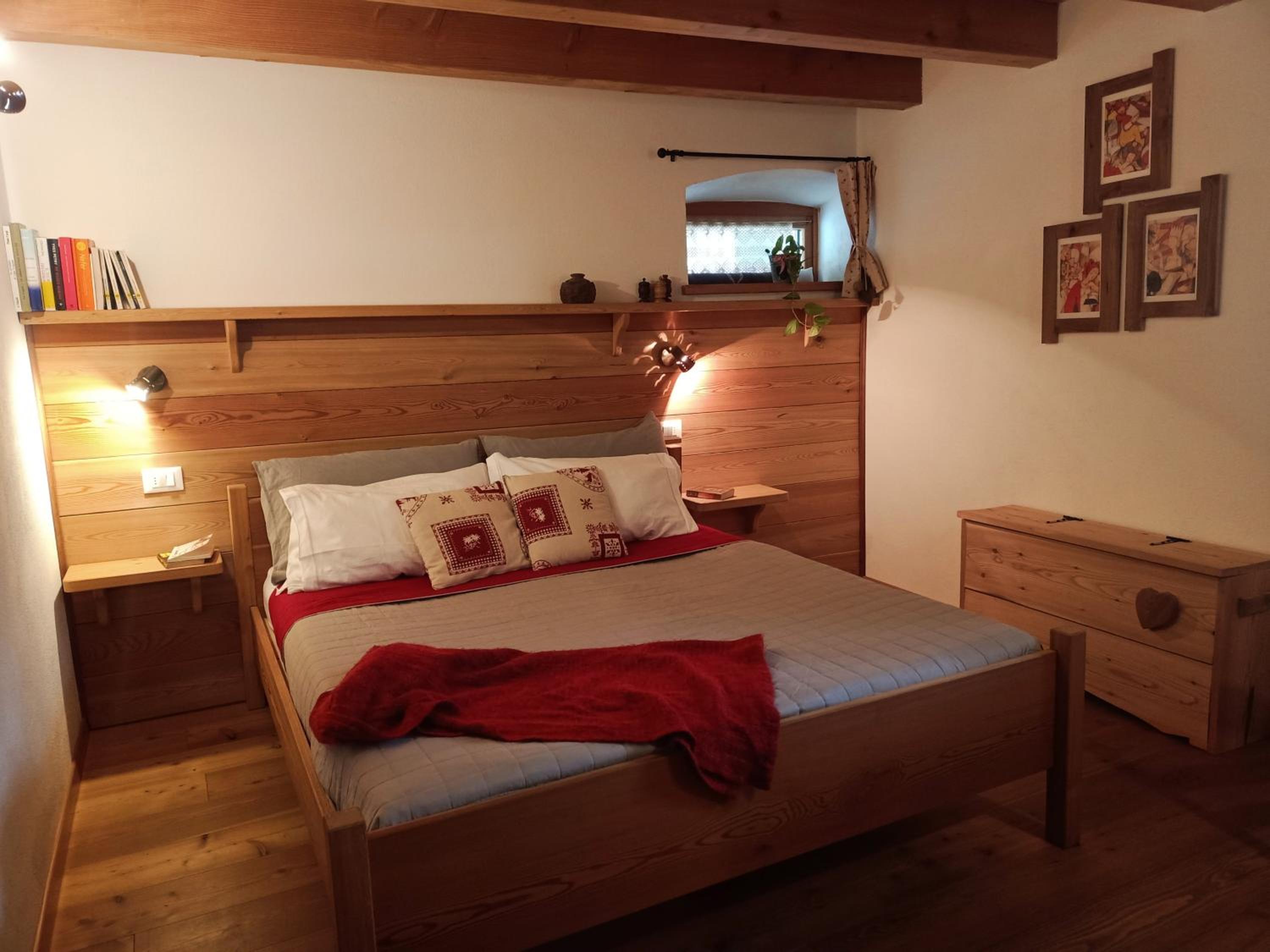 One-Bedroom House photo 1