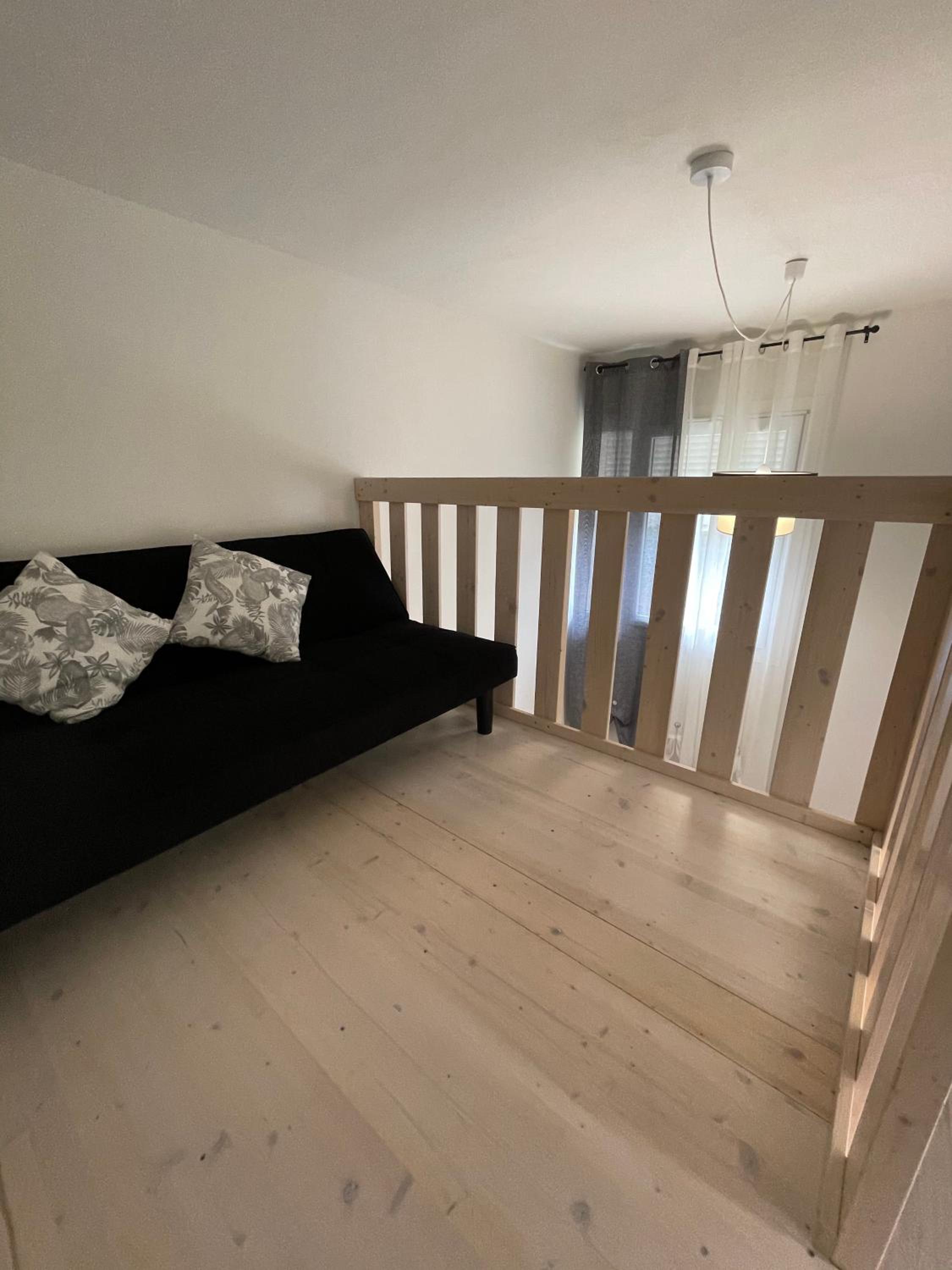 Two-Bedroom Apartment - Photo 2