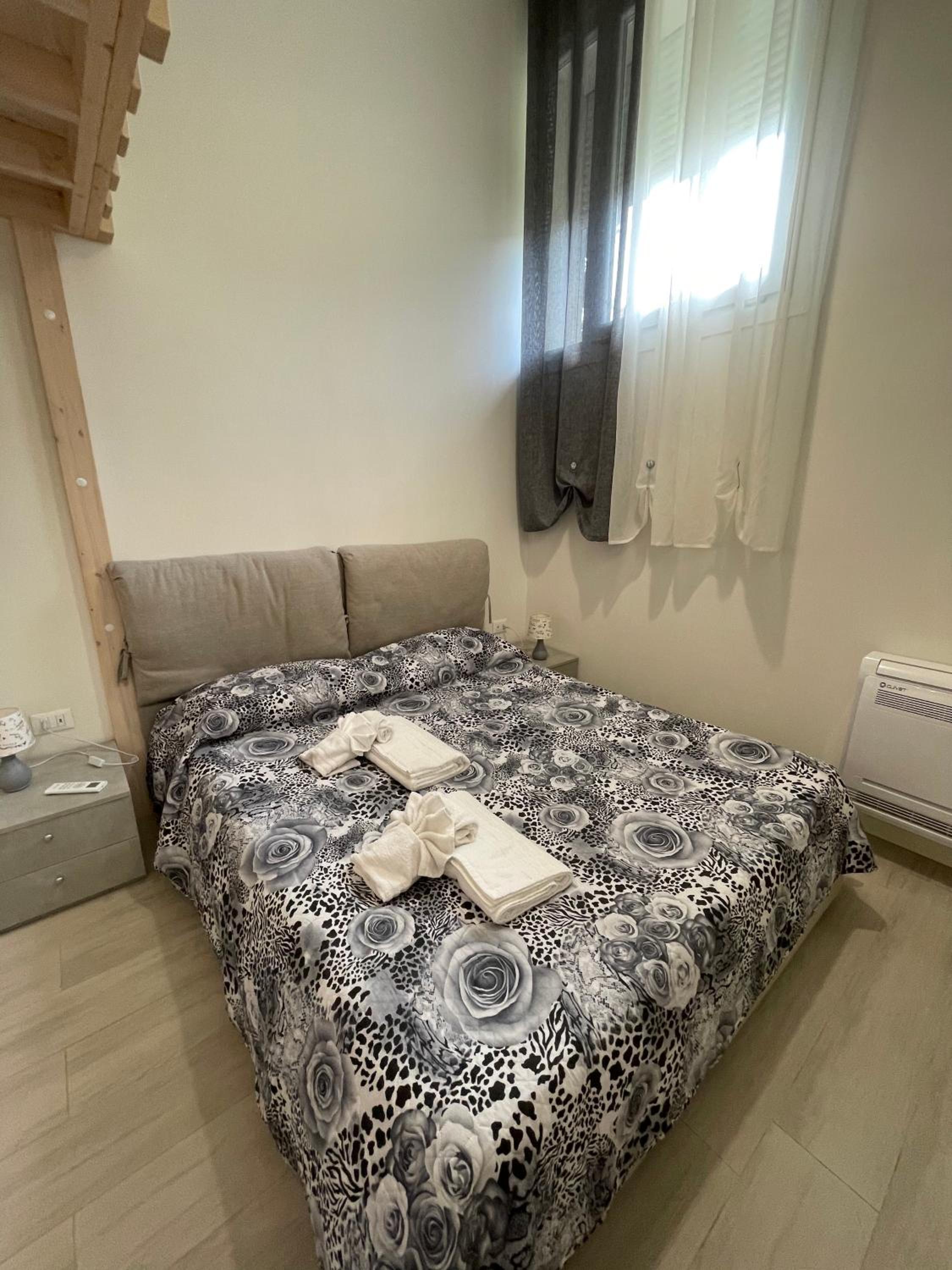 Two-Bedroom Apartment - Photo 15