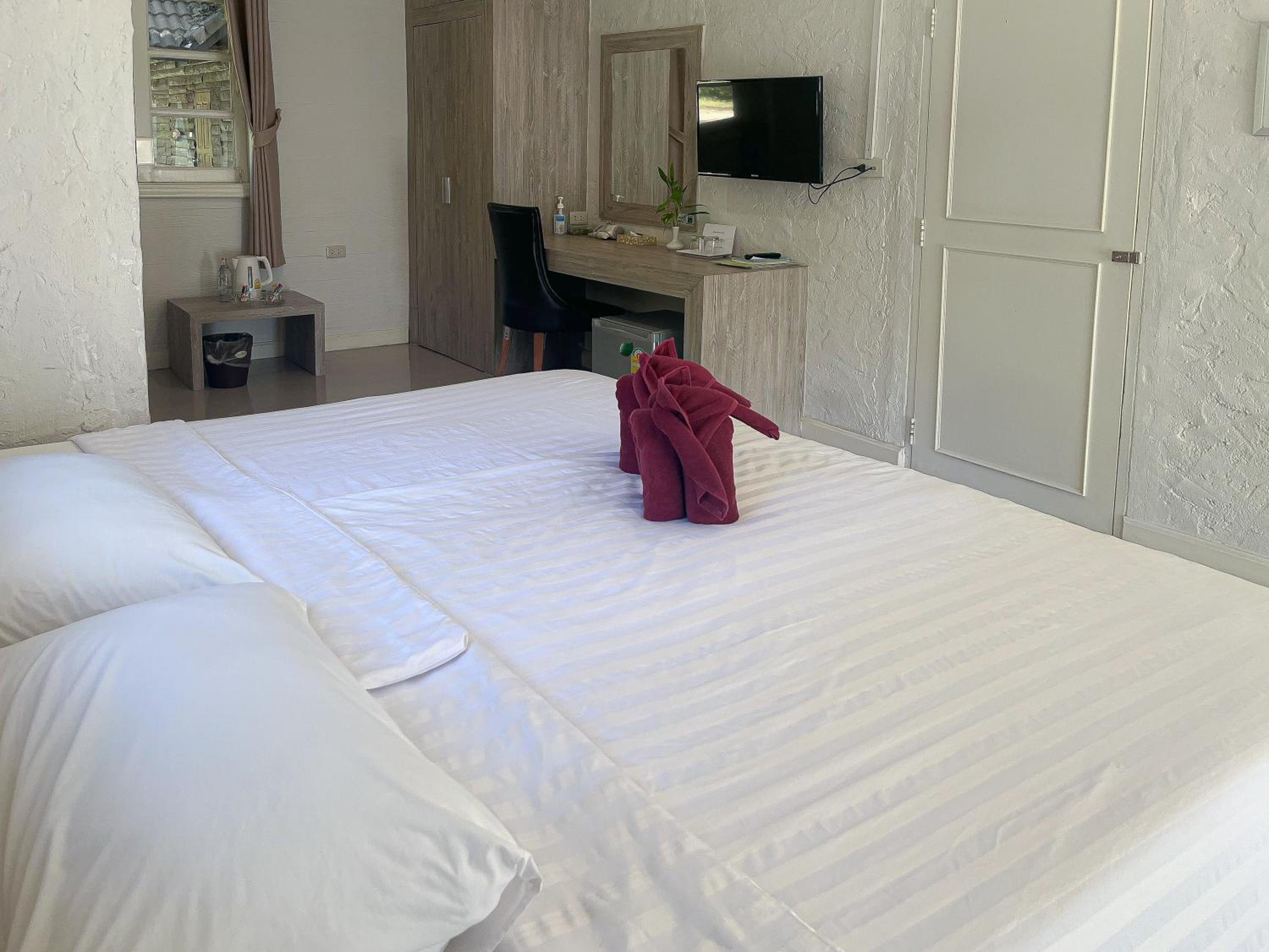 Deluxe Double Room - Photo 2