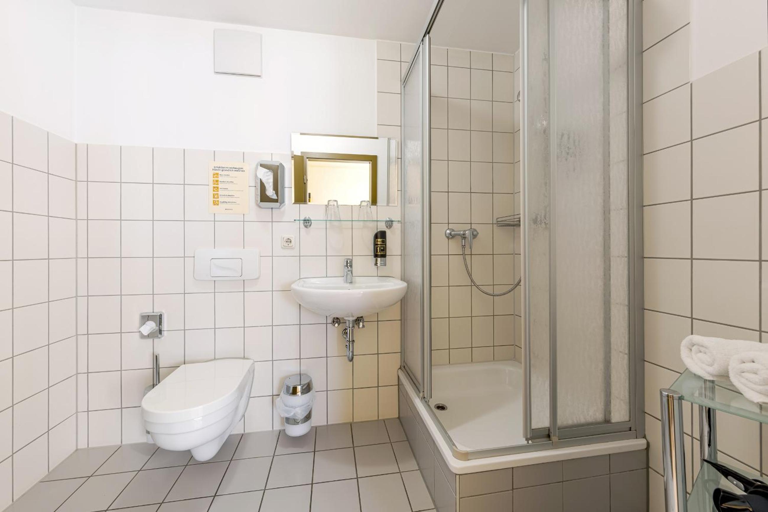Double Room - Photo 4
