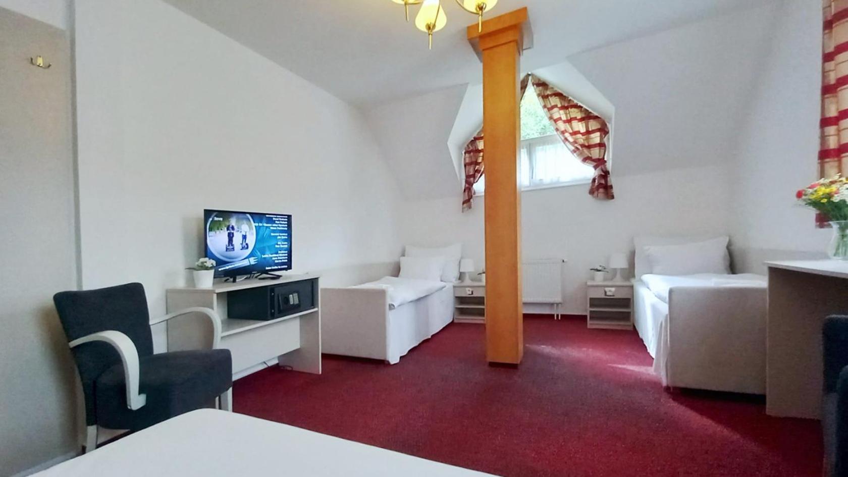 Comfort Triple Room photo 3