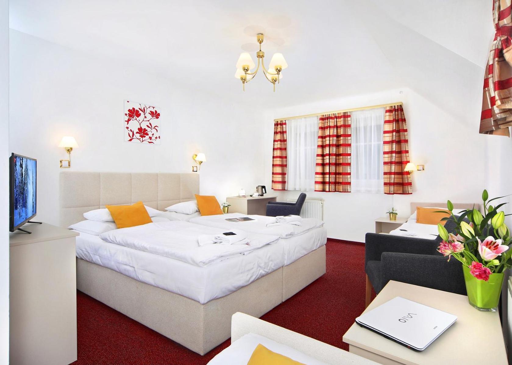 Deluxe Family Suite