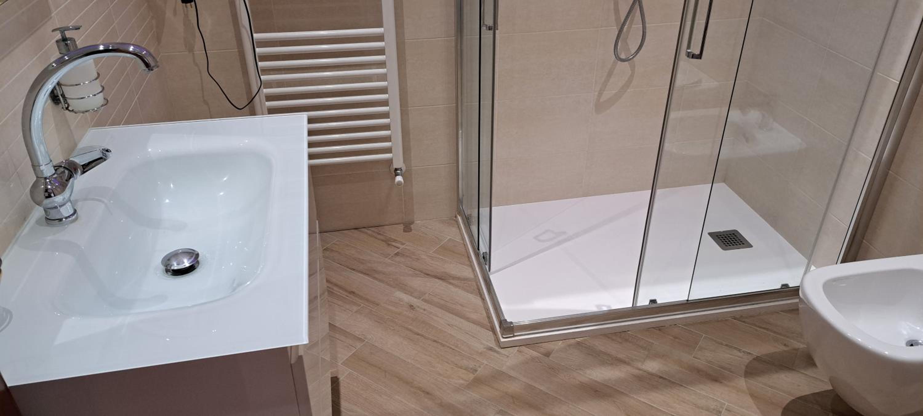 Double Room with Private Bathroom photo 3
