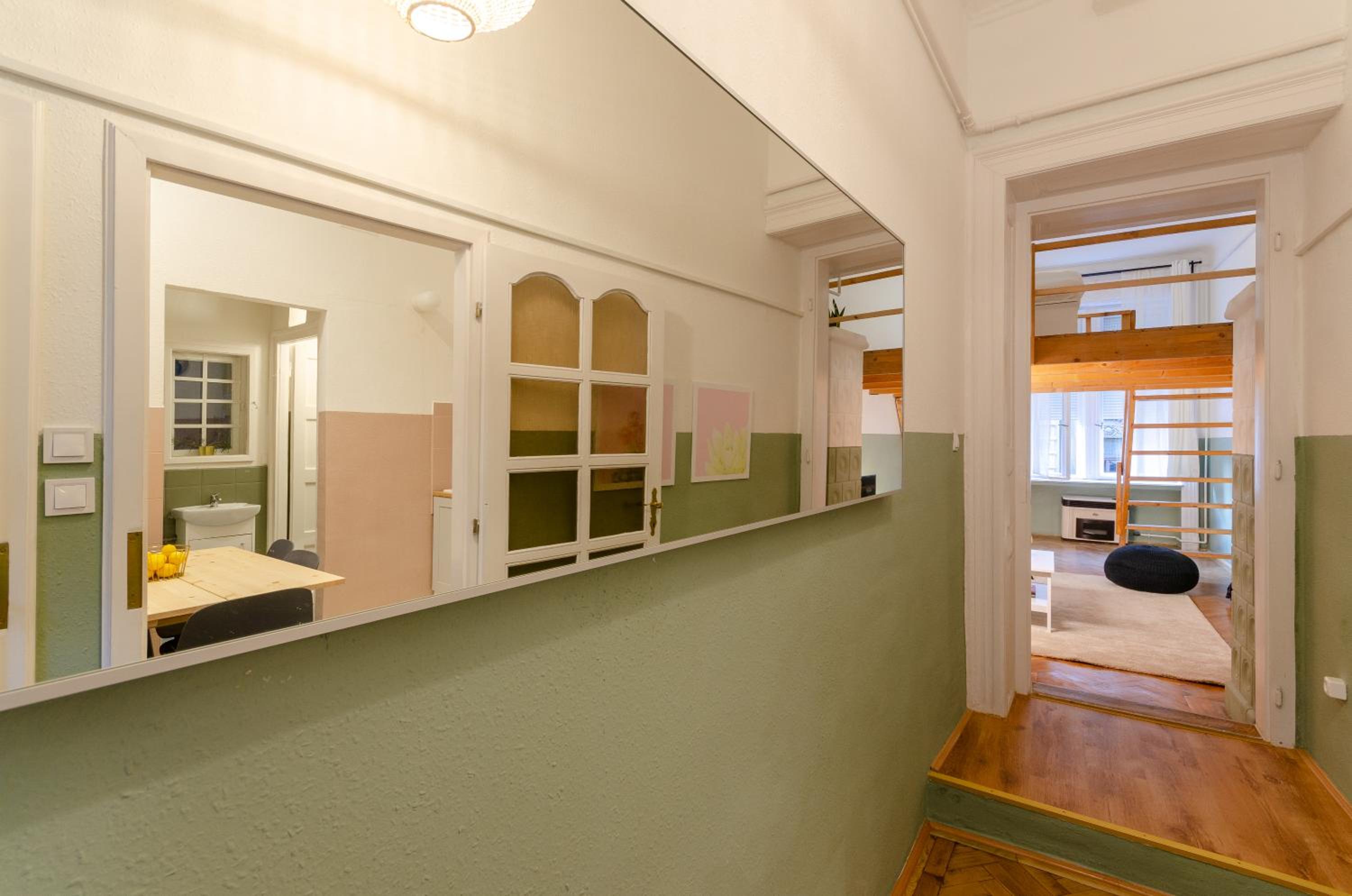 One-Bedroom Apartment - Photo 15