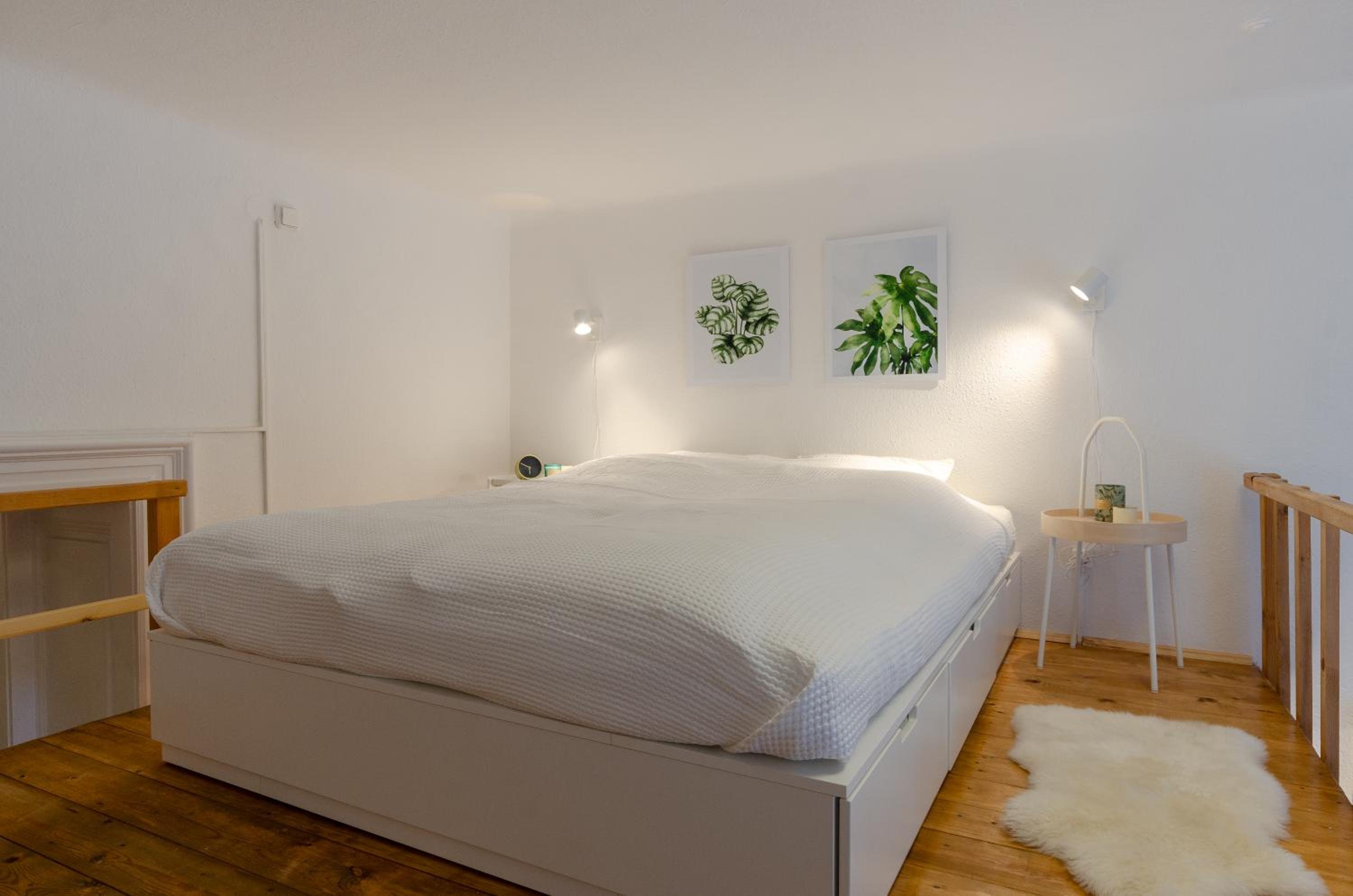 One-Bedroom Apartment - Photo 8