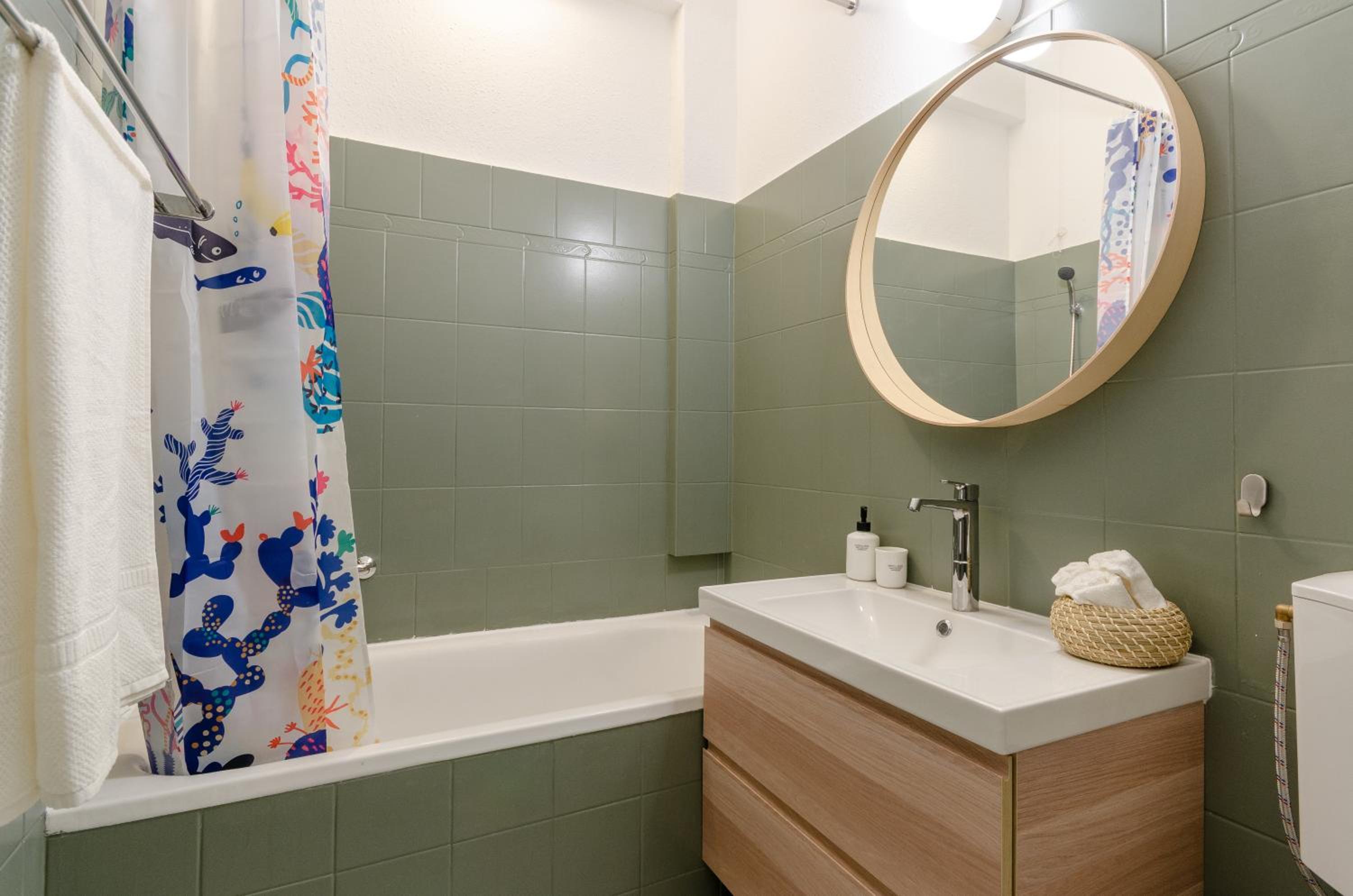 One-Bedroom Apartment - Photo 22