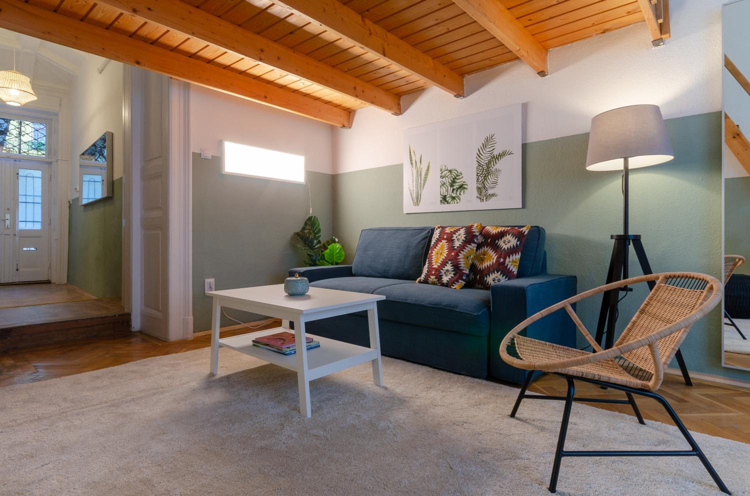 One-Bedroom Apartment - Photo 18