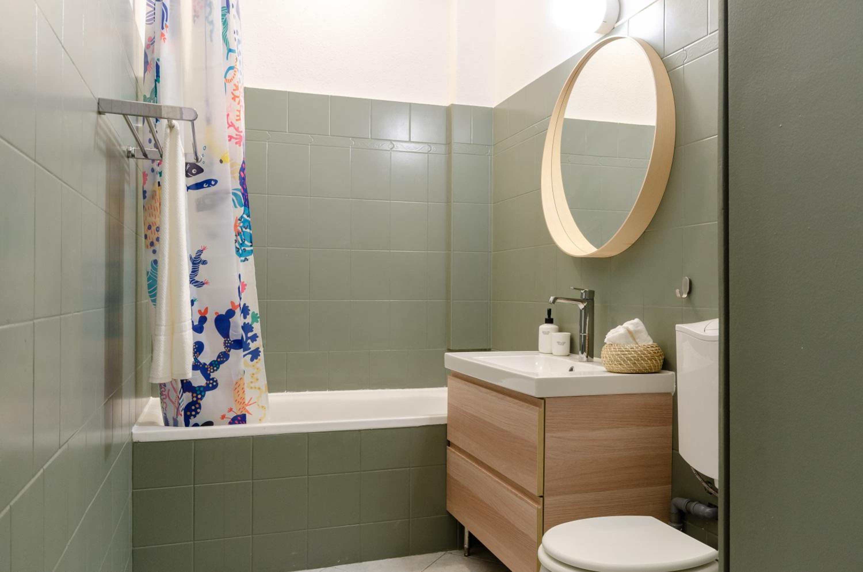One-Bedroom Apartment - Photo 17