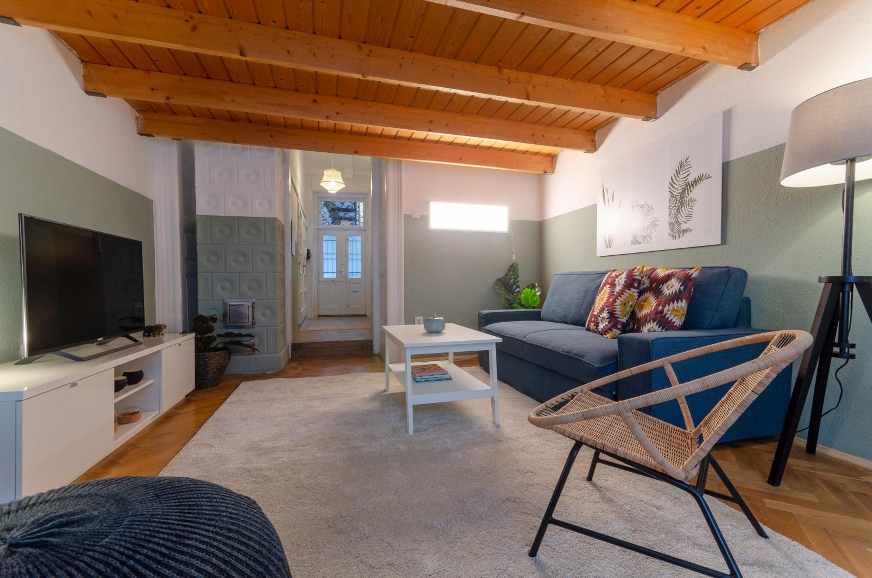 One-Bedroom Apartment - Photo 16