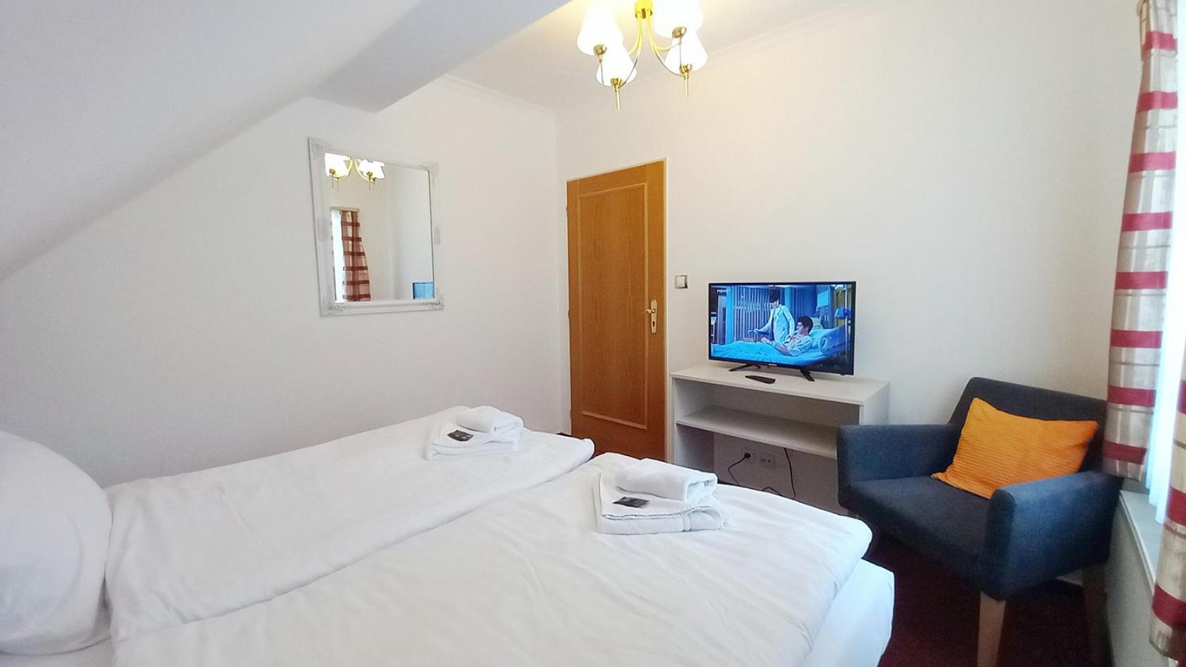 Deluxe Family Suite photo 1