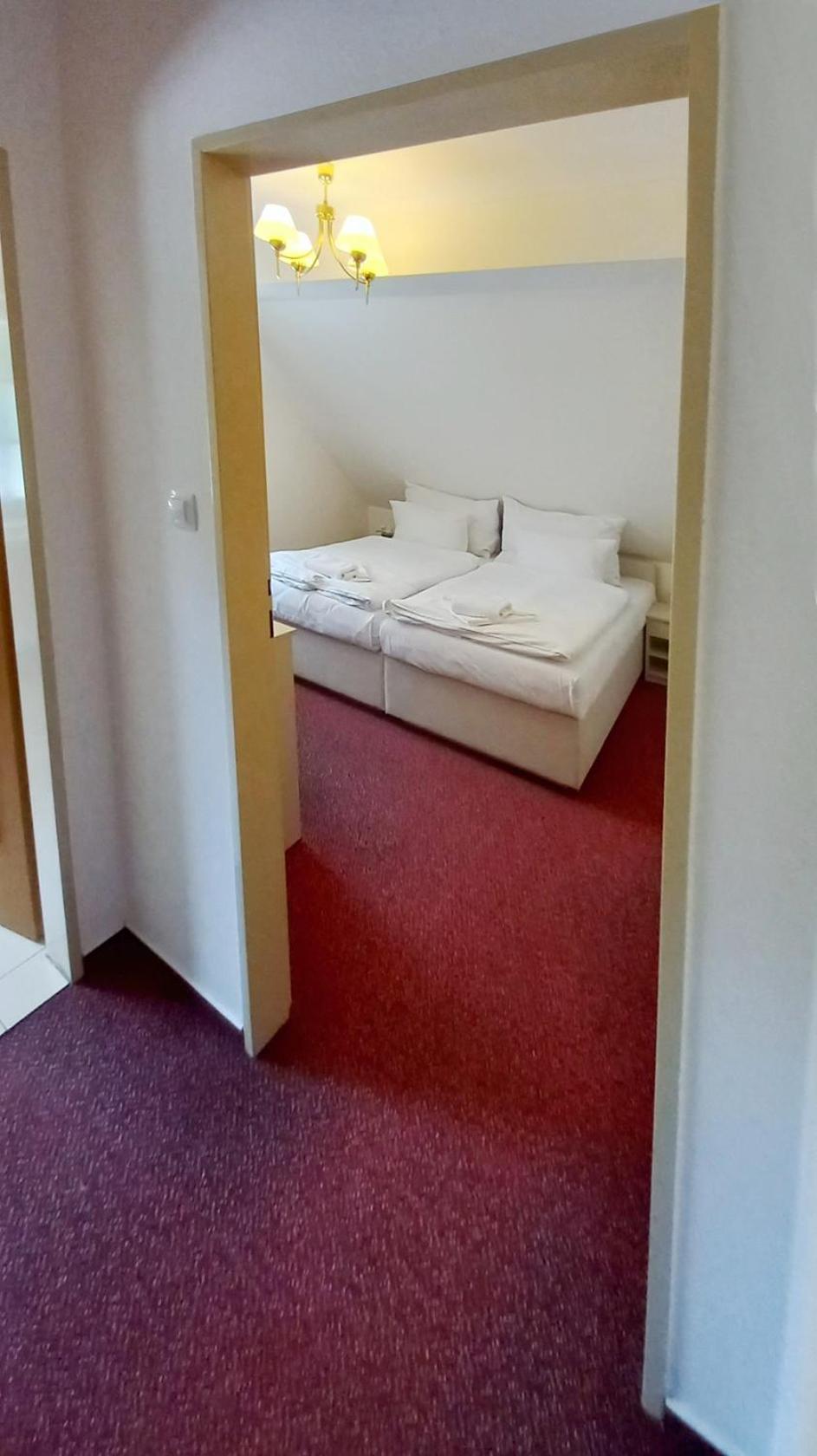 Deluxe Family Suite photo 3